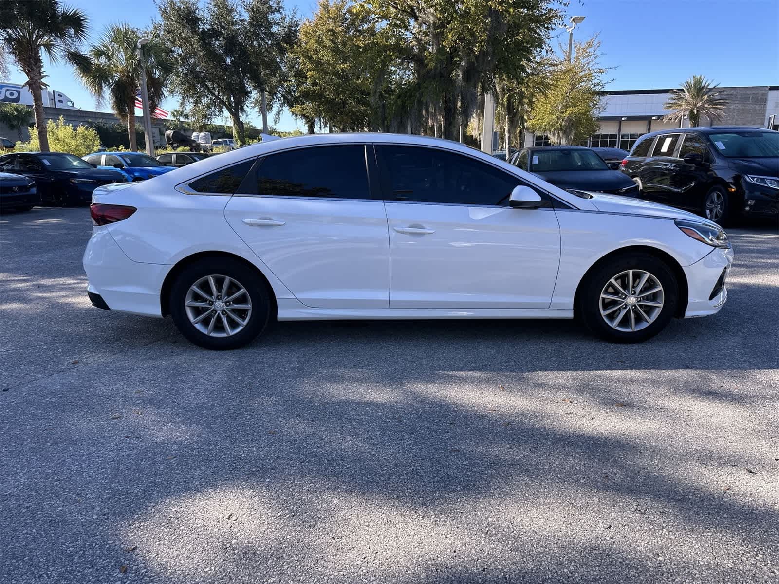 Thumbnail: 2019 Hyundai Sonata - 6