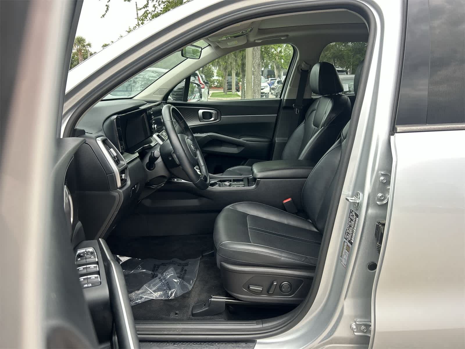 2021 Kia Sorento S 2