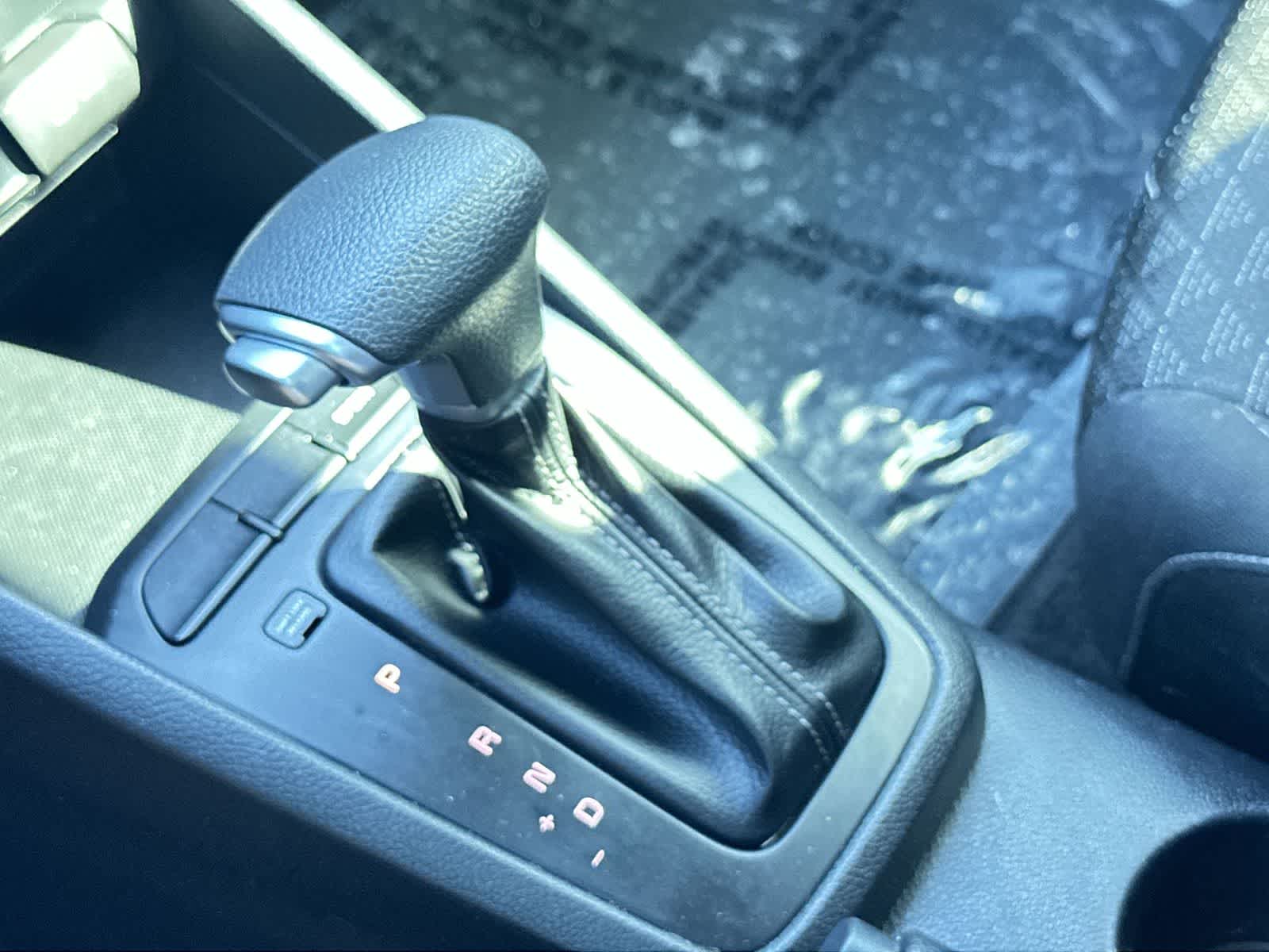 Thumbnail: 2021 Kia Rio - 21