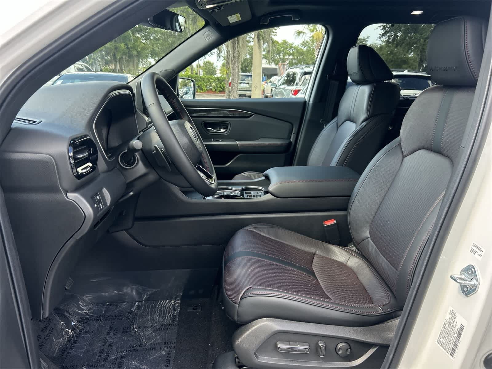 Thumbnail: 2025 Honda Pilot - 13