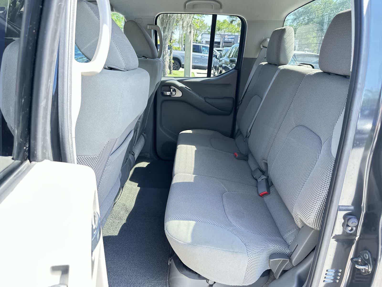 Thumbnail: 2011 Nissan Frontier - 15