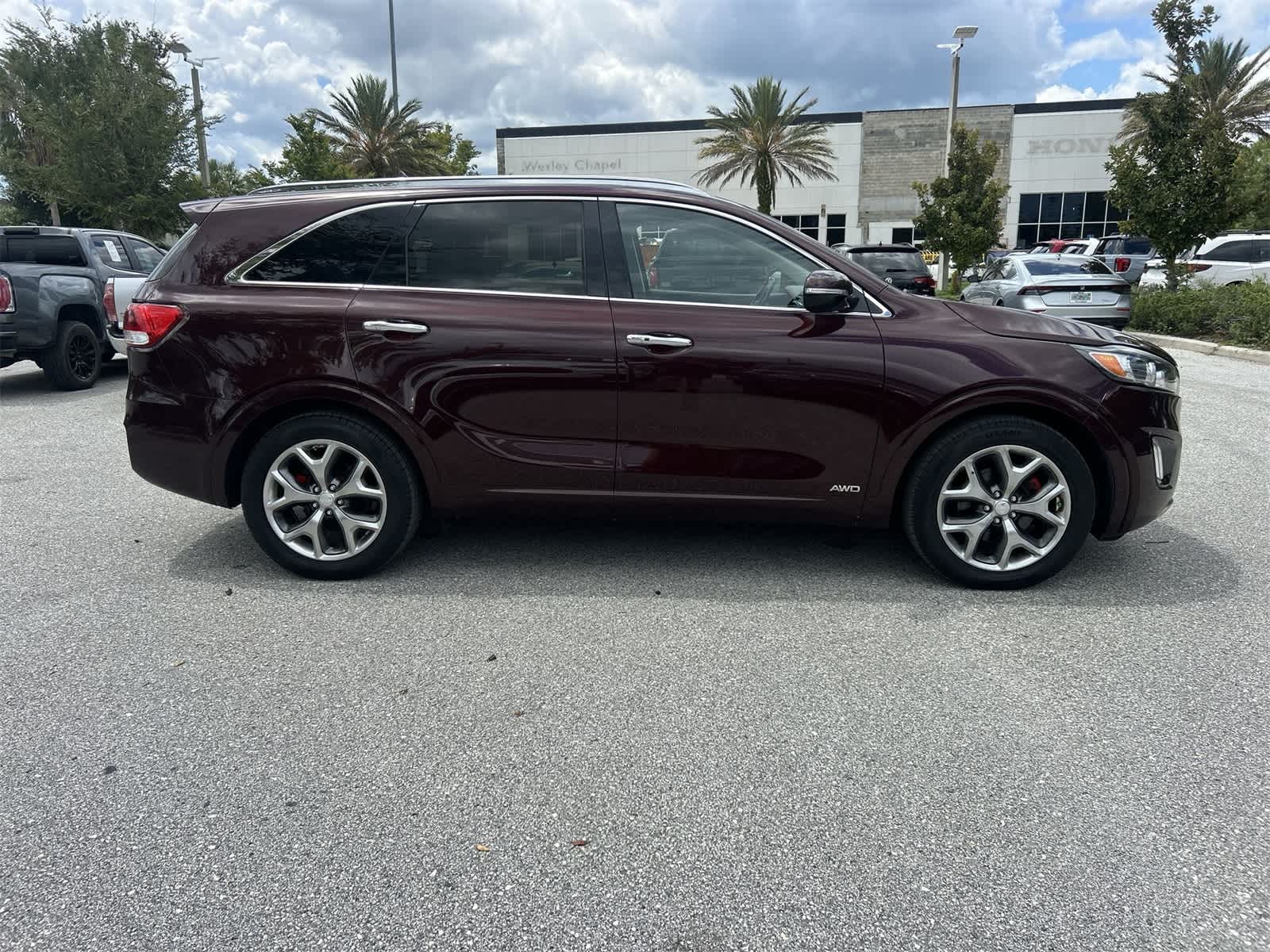 Thumbnail: 2017 Kia Sorento - 7