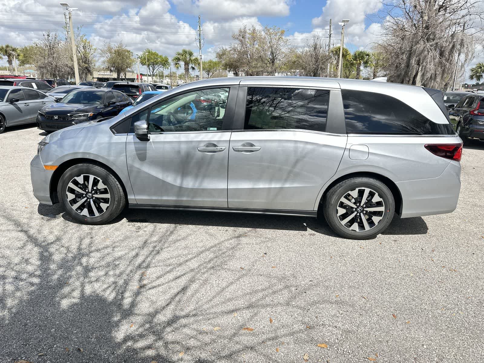 Thumbnail: 2026 Honda Odyssey - 3