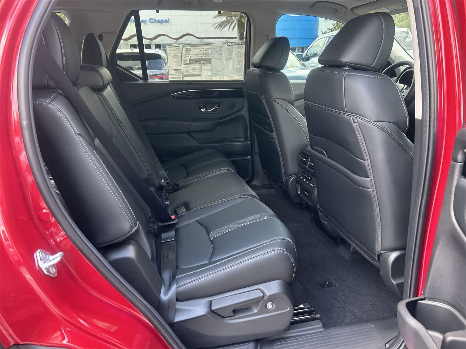 Thumbnail: 2025 Honda Pilot - 16