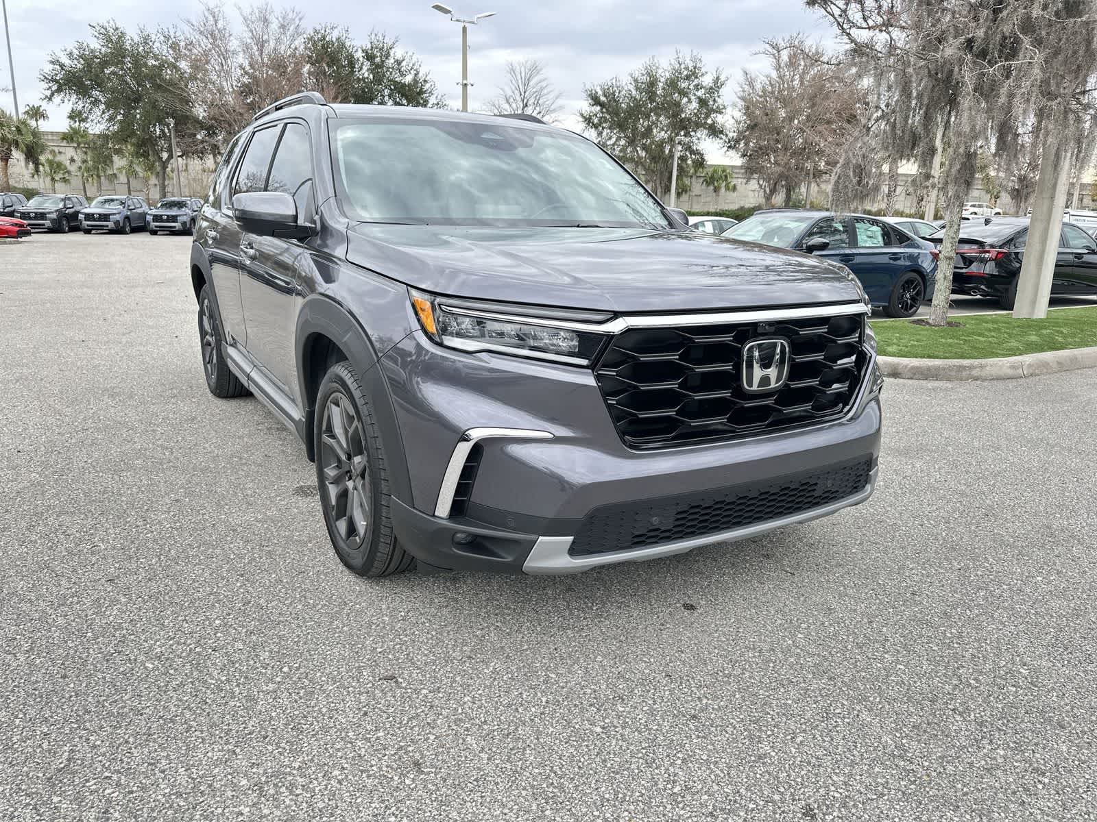 Thumbnail: 2023 Honda Pilot - 8
