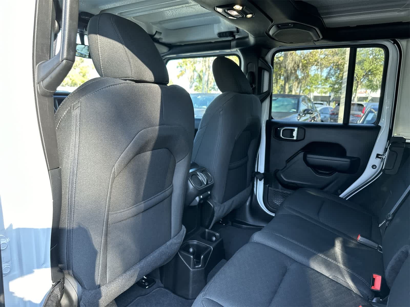 Thumbnail: 2022 Jeep Wrangler - 14