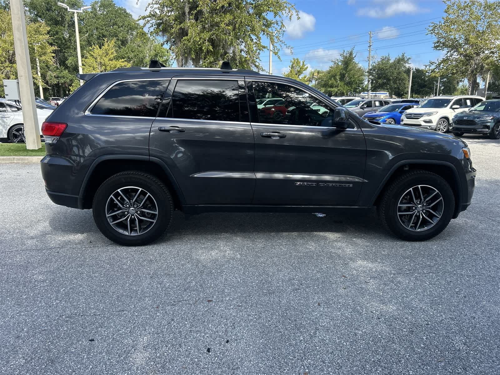 Thumbnail: 2018 Jeep Grand Cherokee - 7