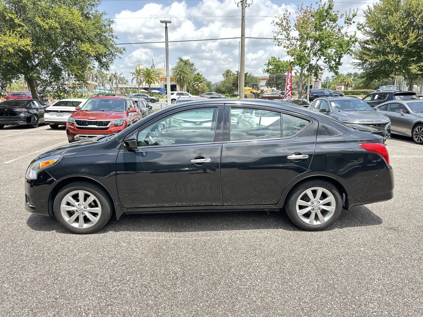Thumbnail: 2017 Nissan Versa - 3