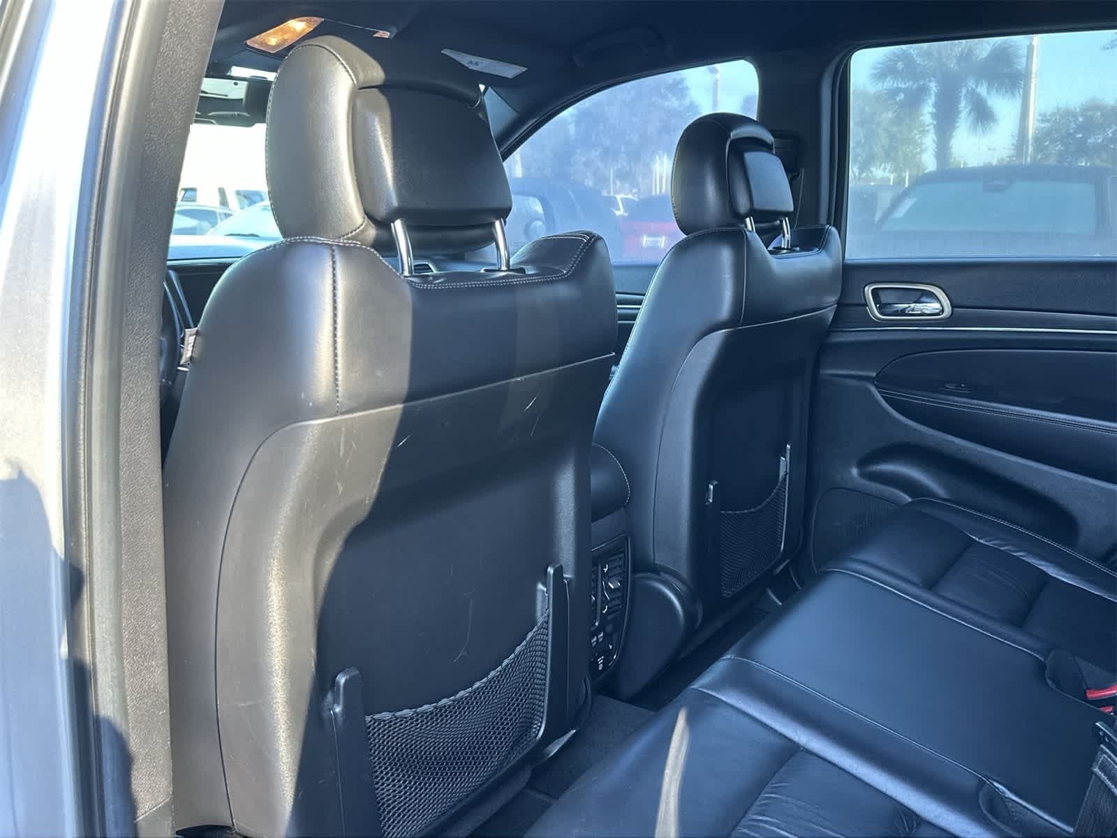 Thumbnail: 2014 Jeep Grand Cherokee - 13