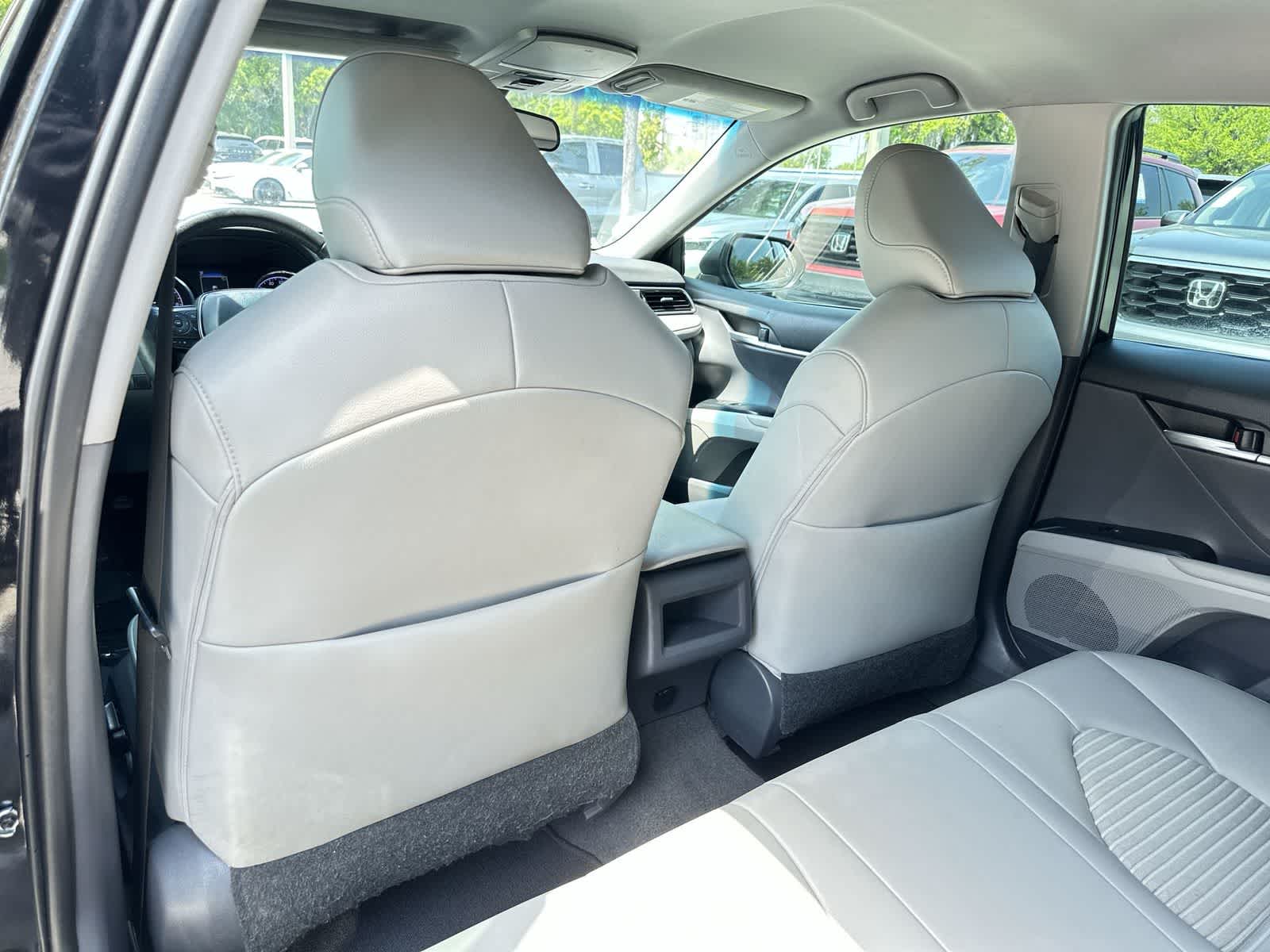 Thumbnail: 2019 Toyota Camry - 14