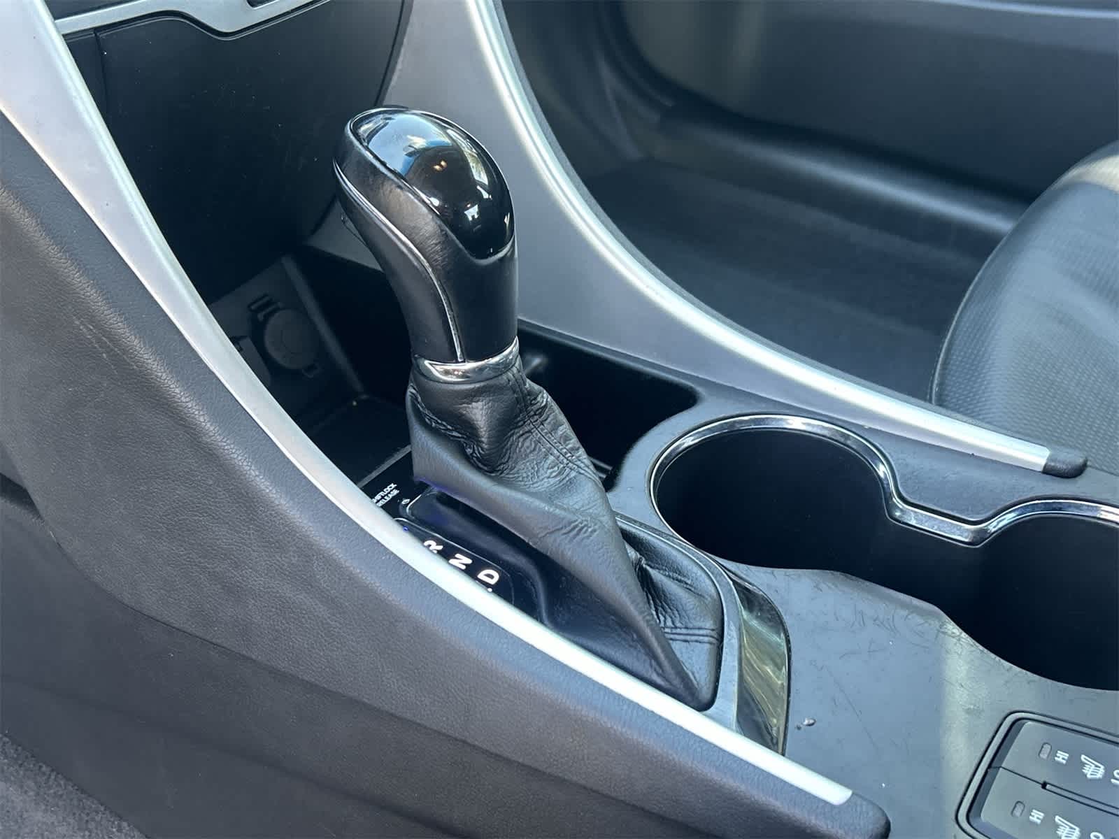 Thumbnail: 2013 Hyundai Sonata - 20