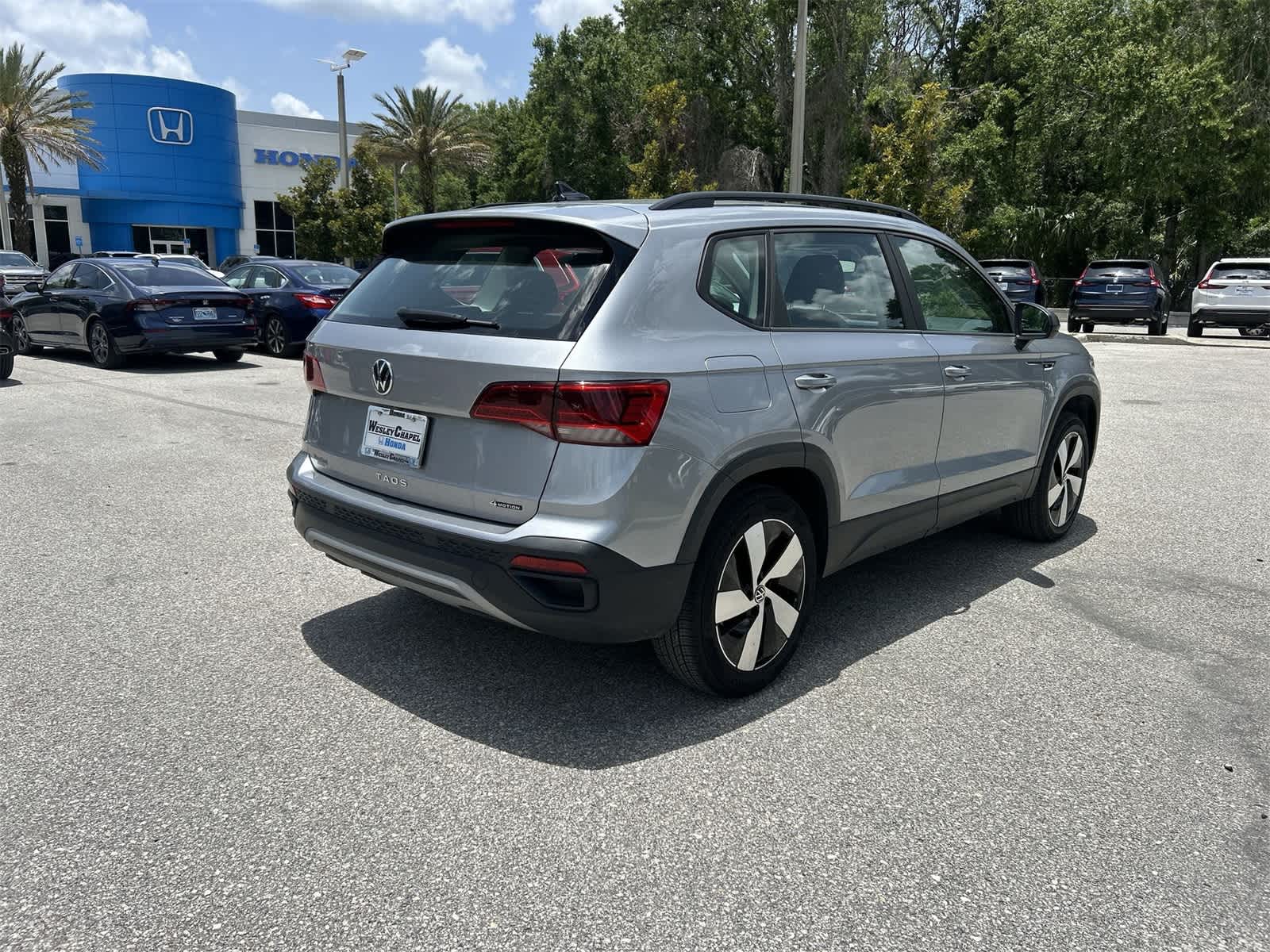 Thumbnail: 2024 Volkswagen Taos - 6