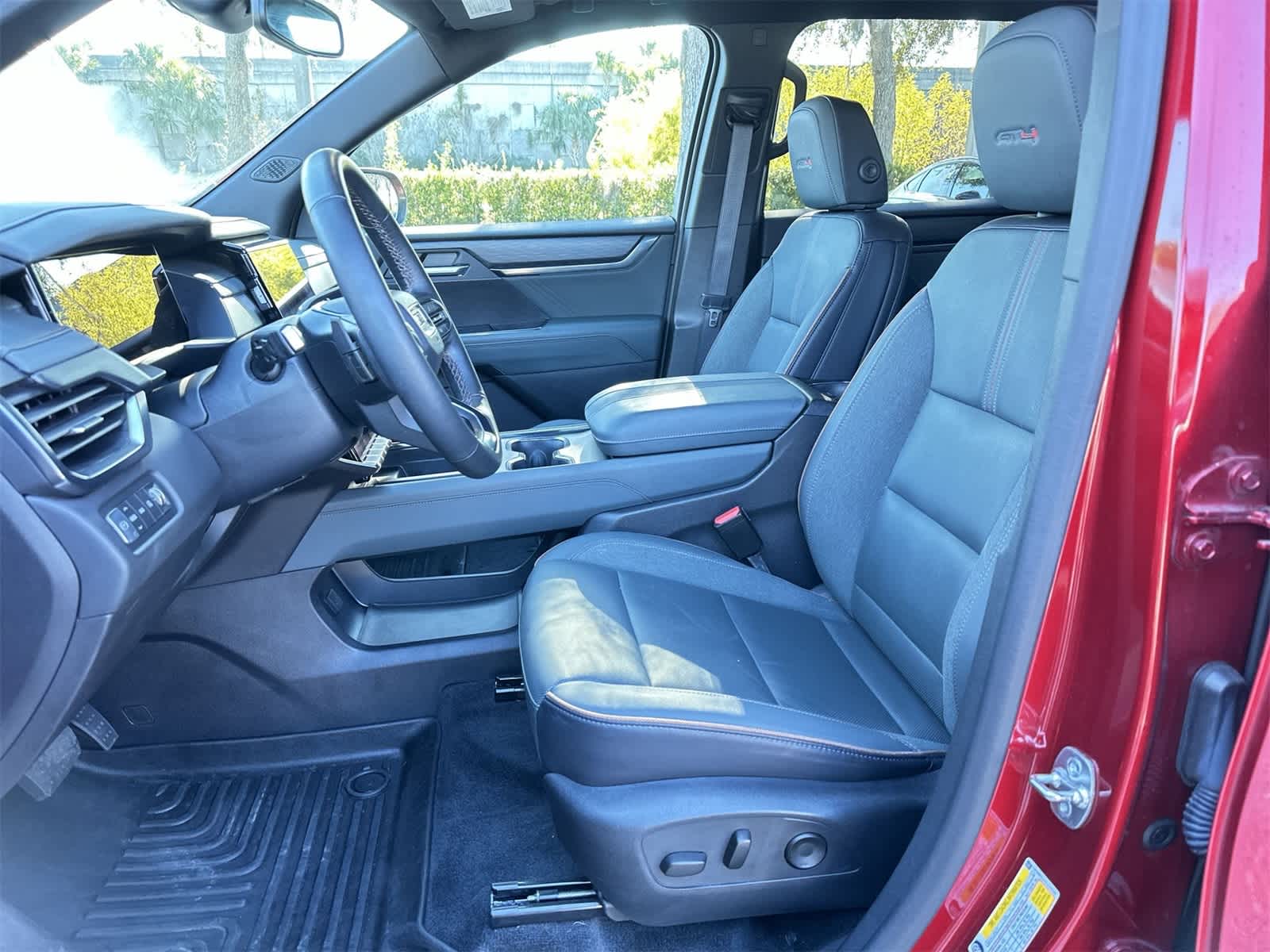 Thumbnail: 2024 GMC Acadia - 15