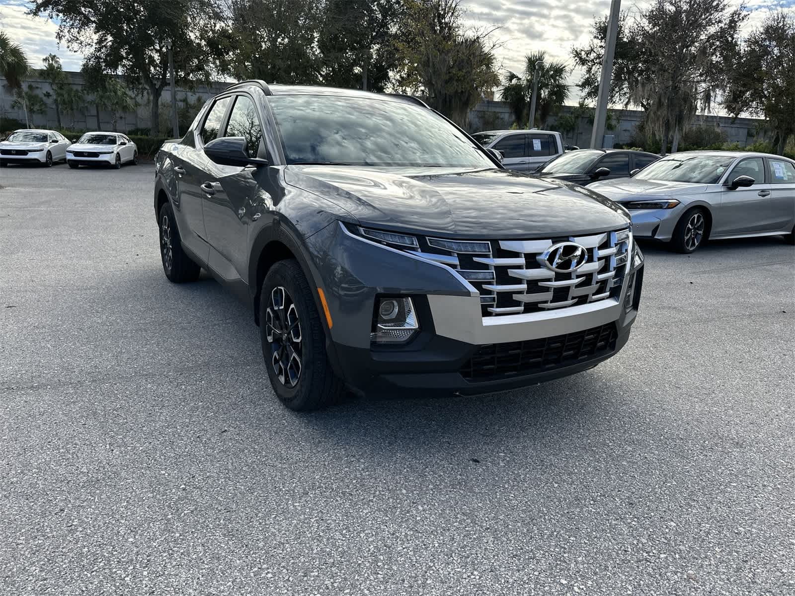 Thumbnail: 2023 Hyundai Santa Cruz - 8