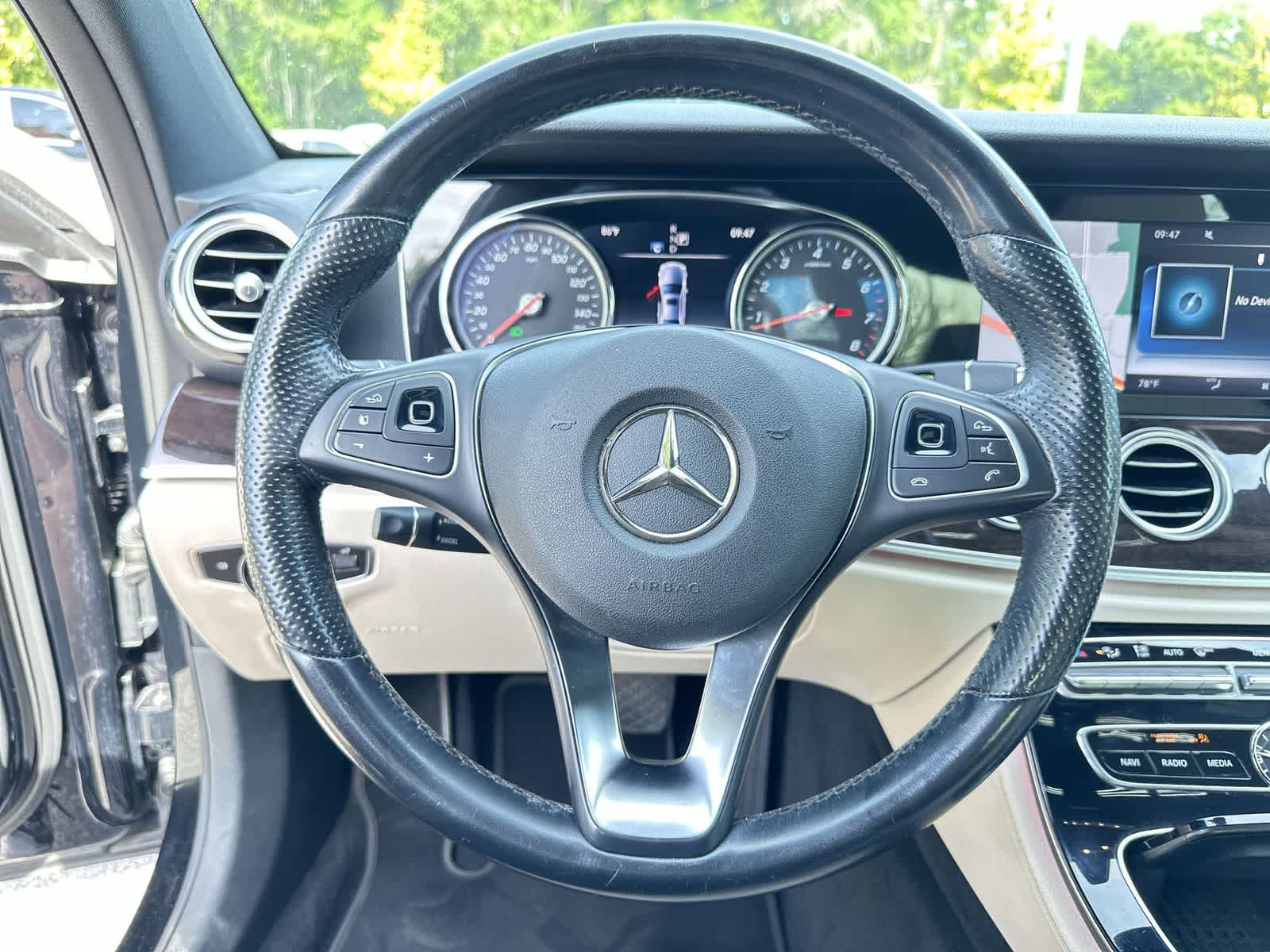 Thumbnail: 2017 Mercedes-Benz E-Class - 18