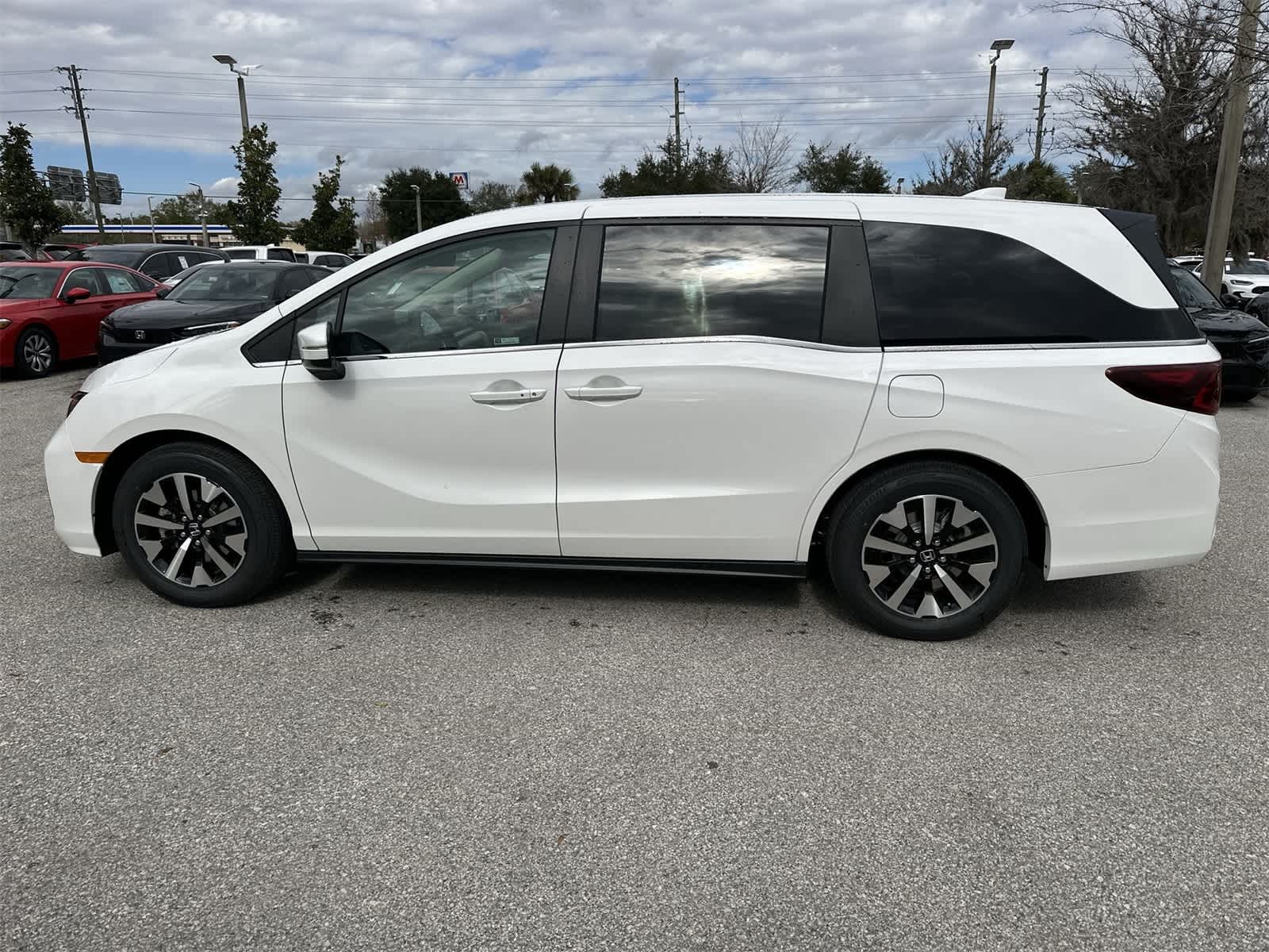 Thumbnail: 2026 Honda Odyssey - 3