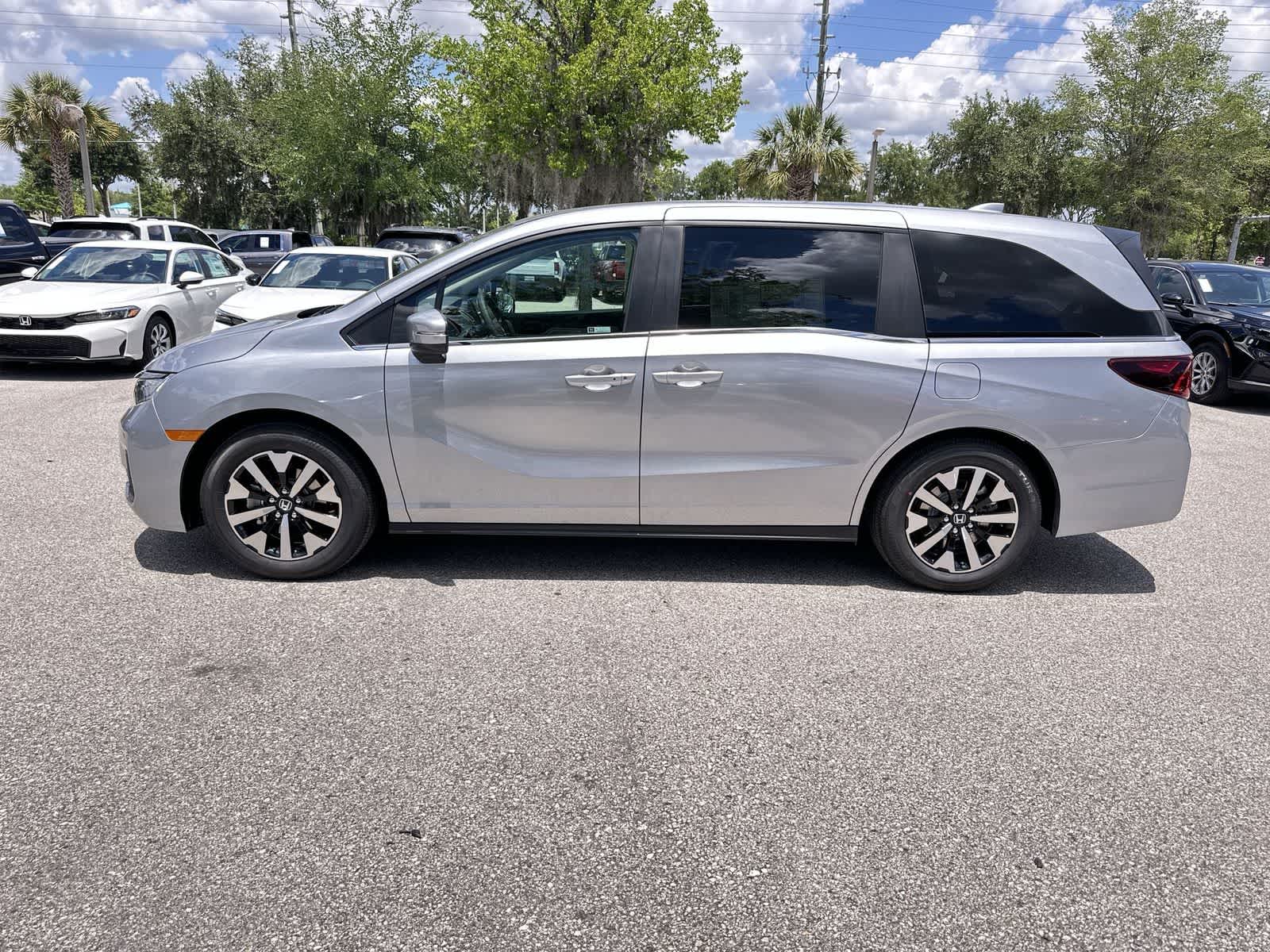 Thumbnail: 2026 Honda Odyssey - 3