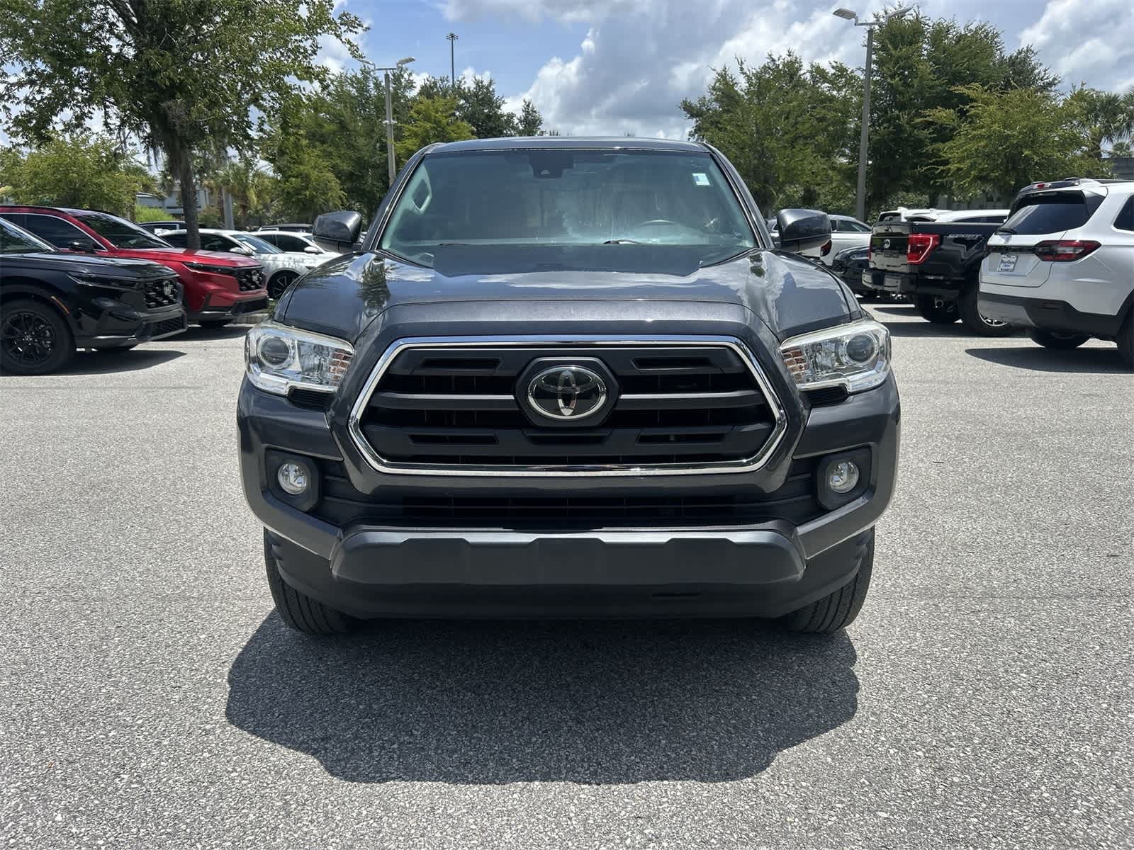 Thumbnail: 2019 Toyota Tacoma - 9