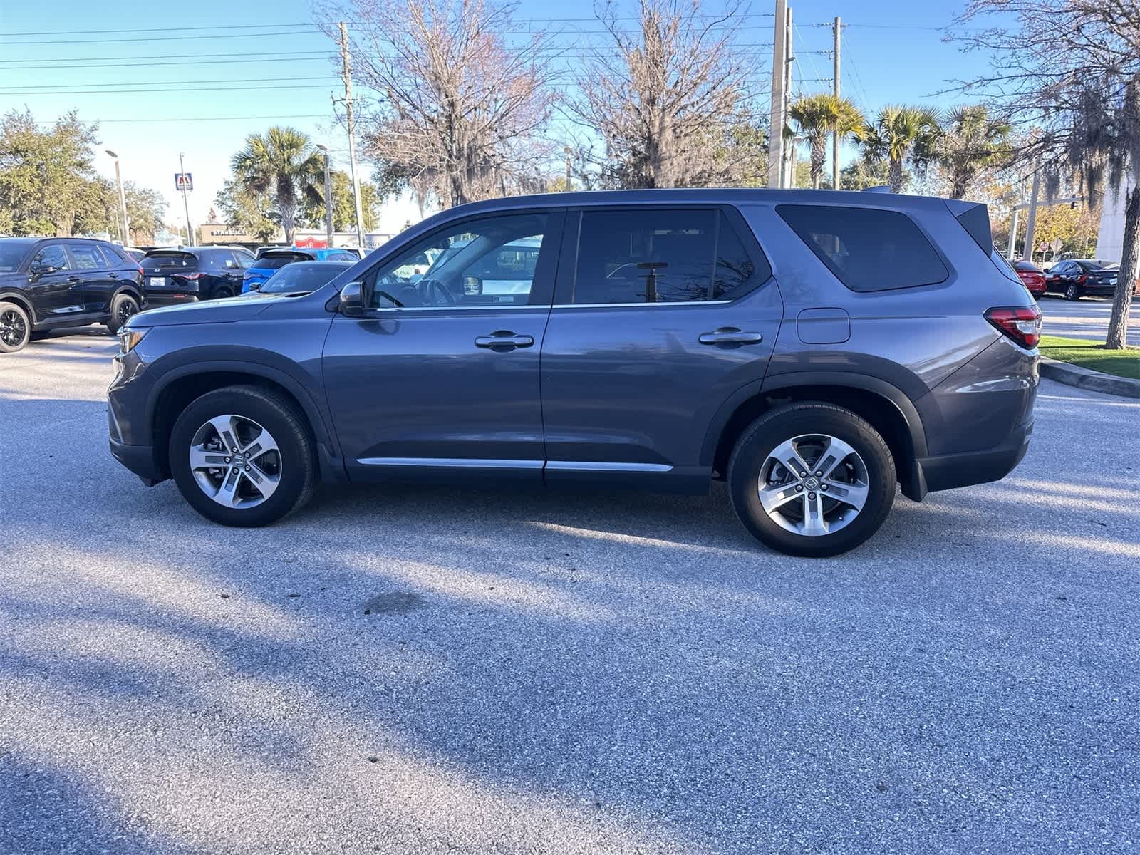 Thumbnail: 2023 Honda Pilot - 3