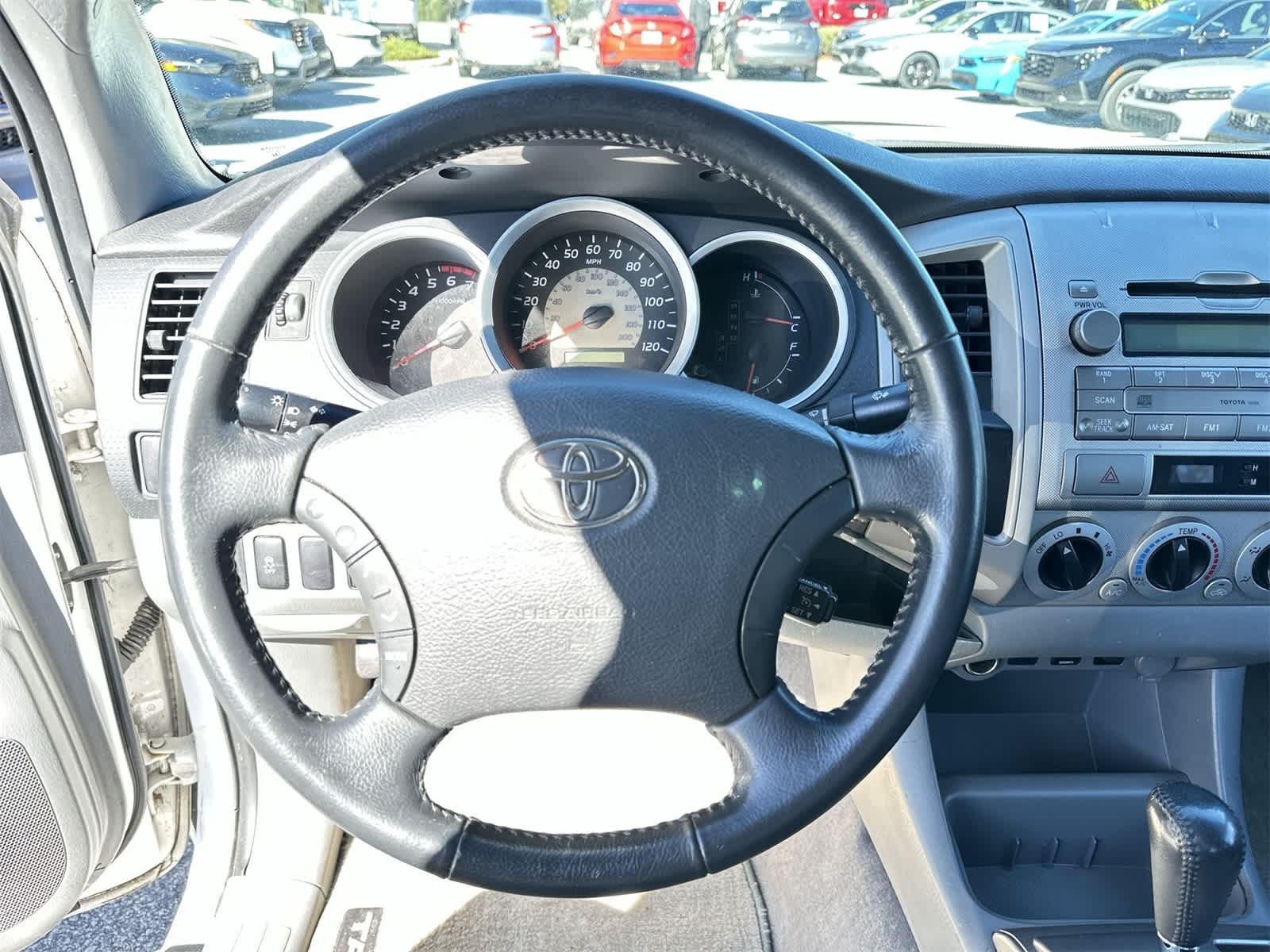 Thumbnail: 2010 Toyota Tacoma - 18