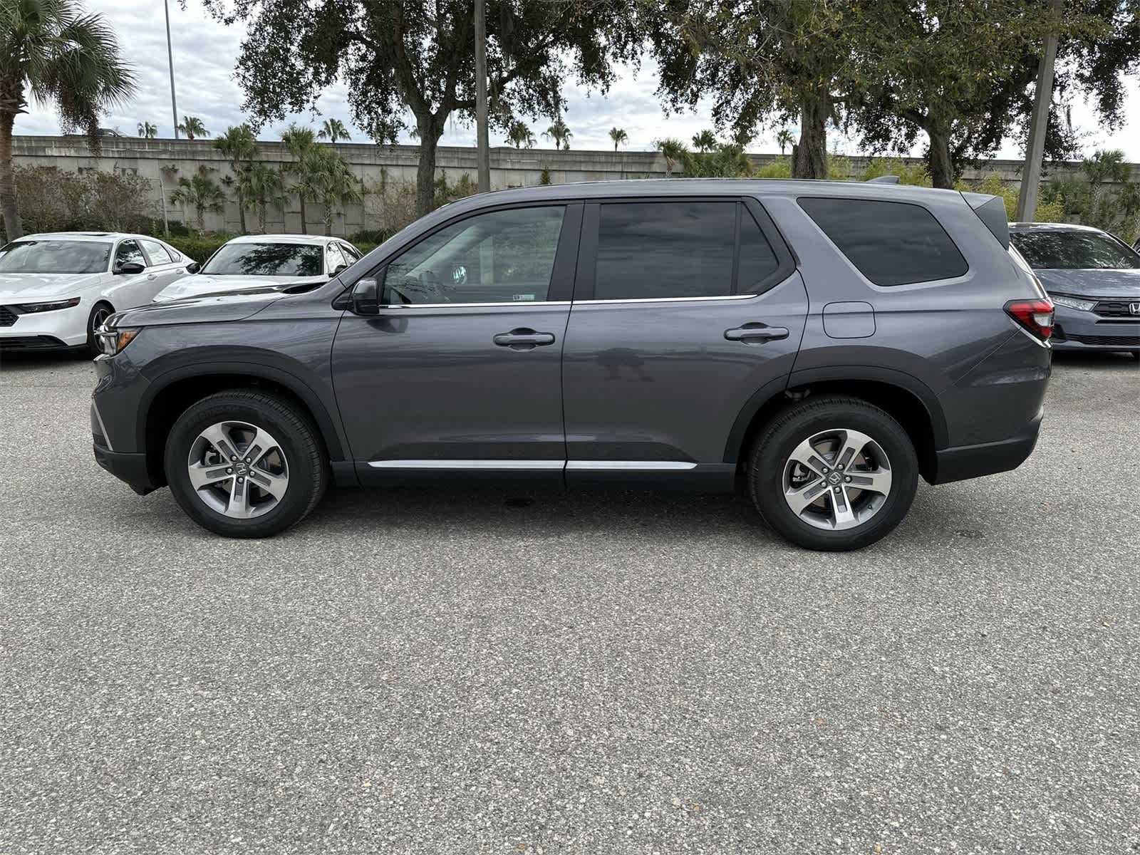 Thumbnail: 2025 Honda Pilot - 3