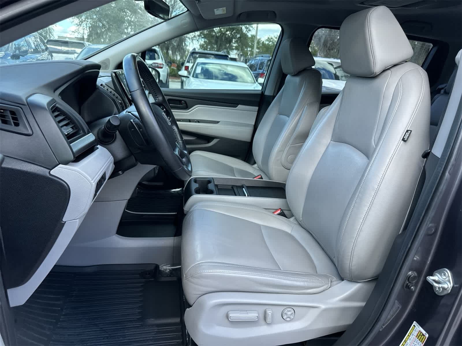 Thumbnail: 2018 Honda Odyssey - 13