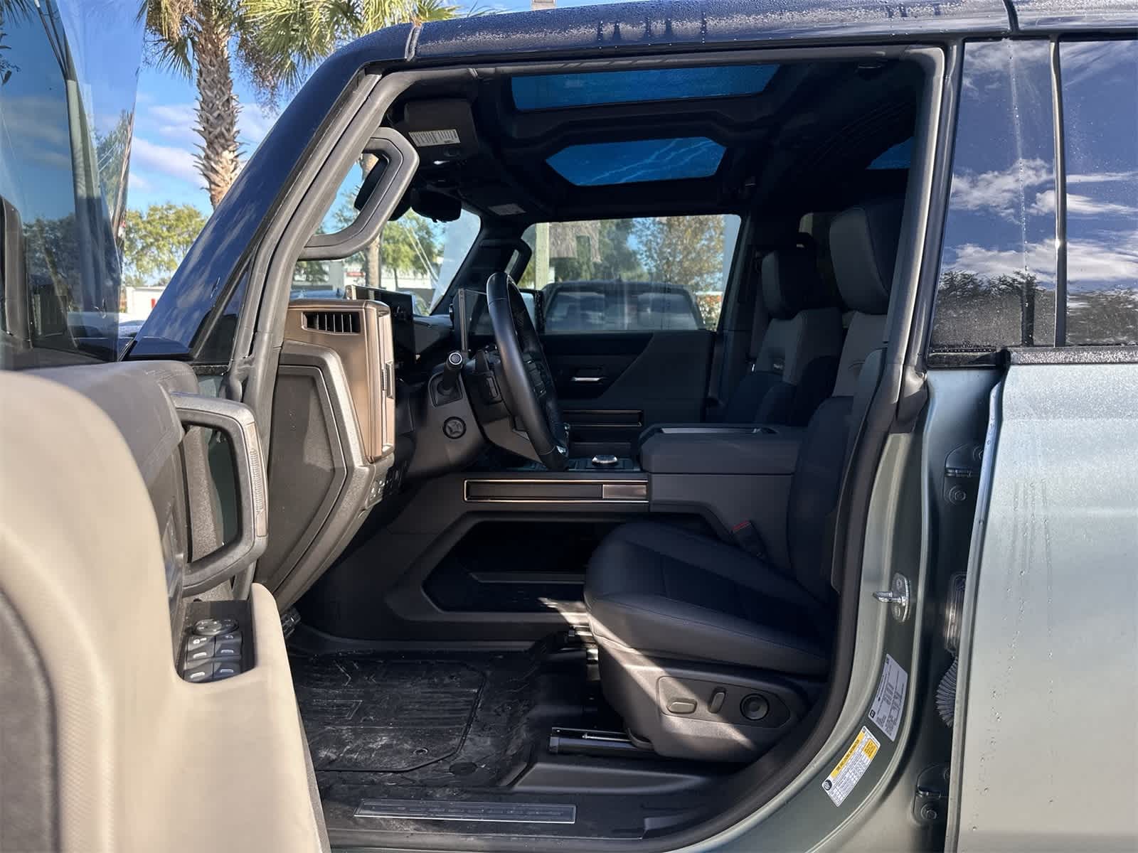 Thumbnail: 2024 GMC Hummer EV - 2