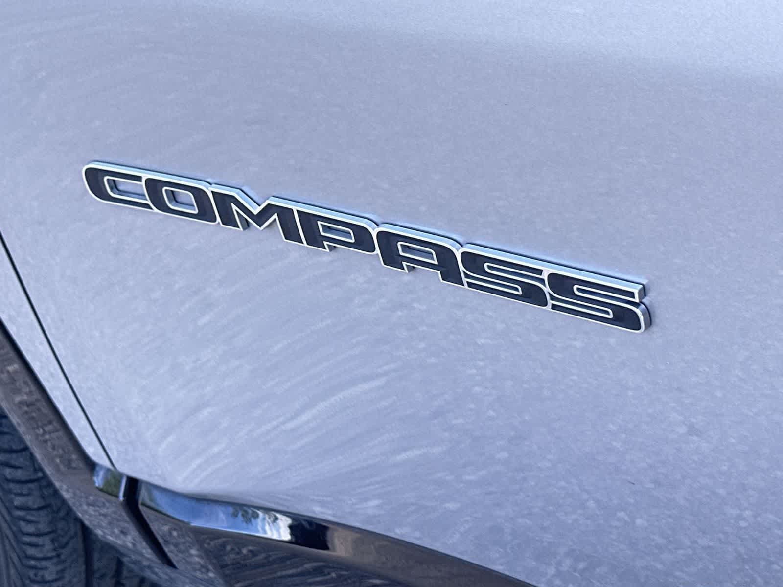 Thumbnail: 2022 Jeep Compass - 11