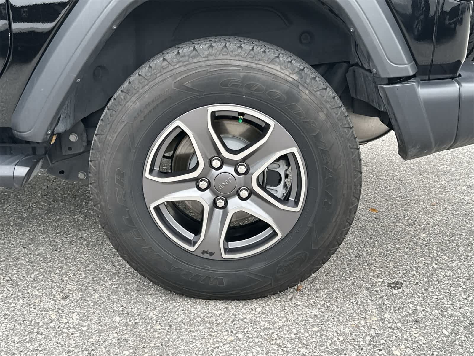 Thumbnail: 2018 Jeep Wrangler - 11