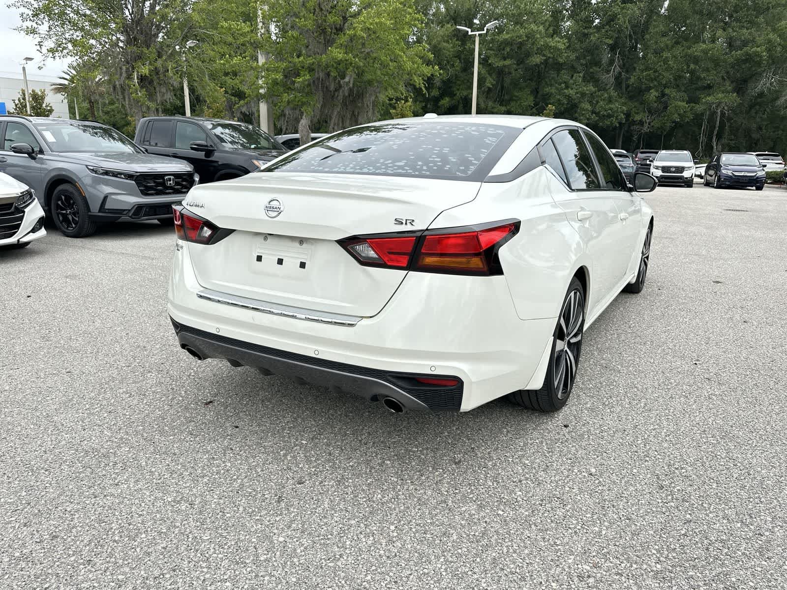Thumbnail: 2022 Nissan Altima - 6