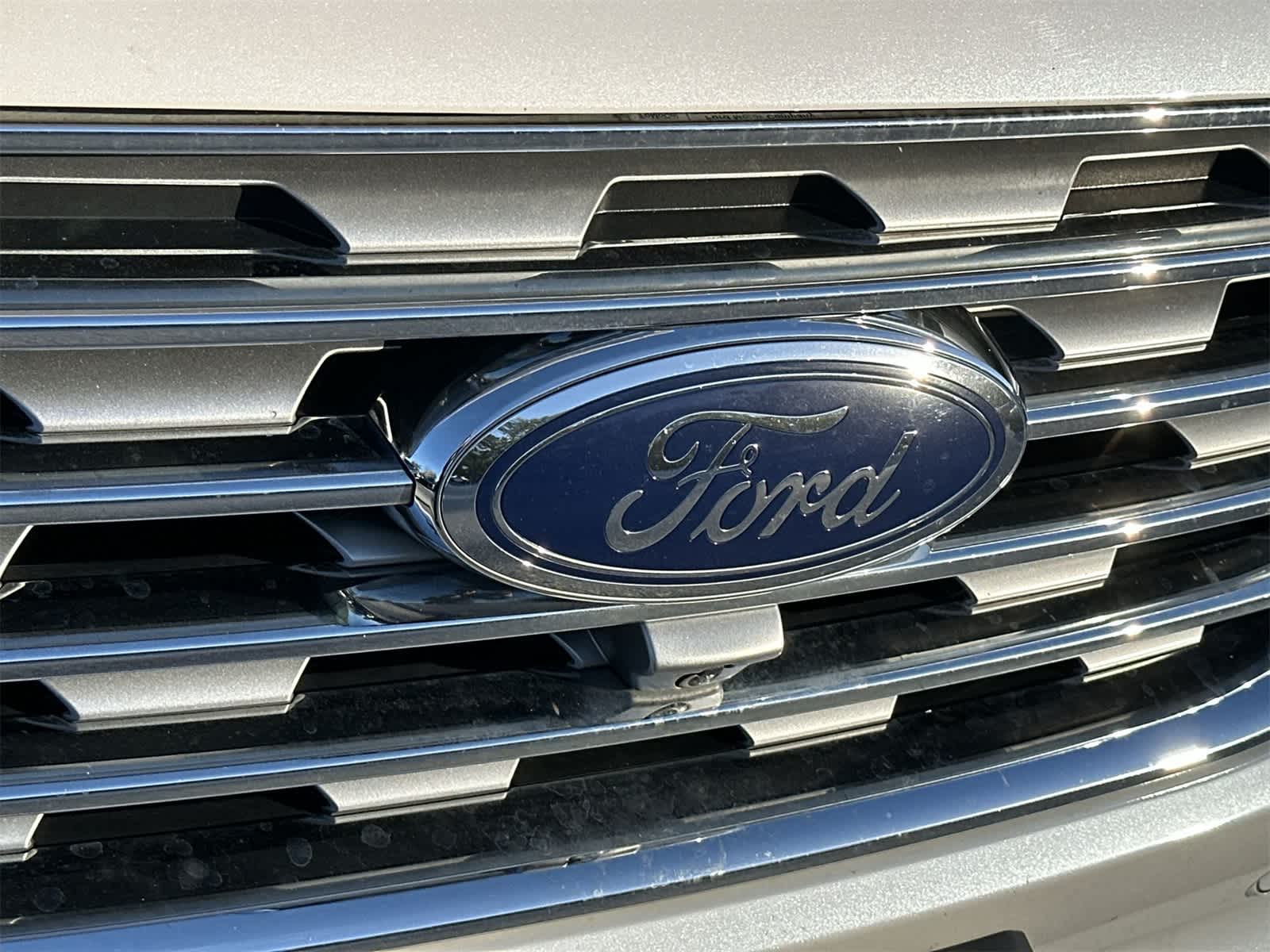 Thumbnail: 2019 Ford Edge - 10