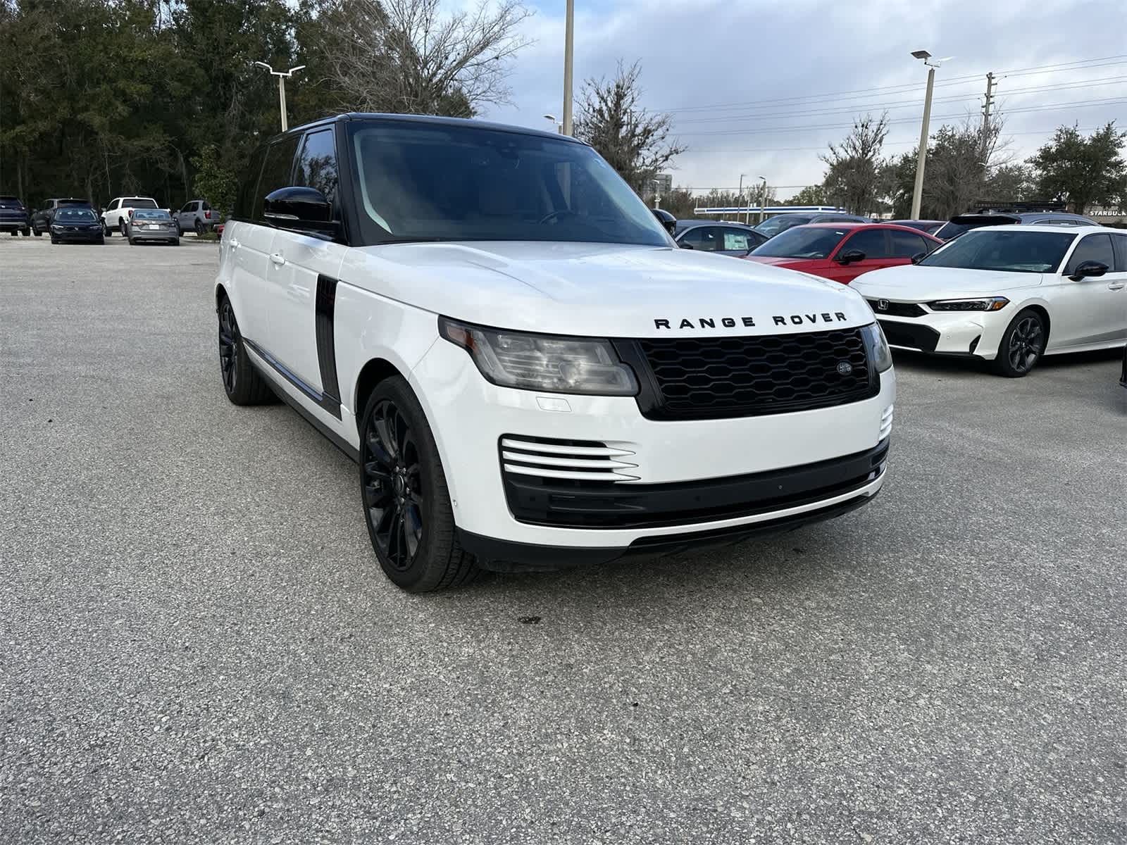 Thumbnail: 2018 Land Rover Range Rover - 8