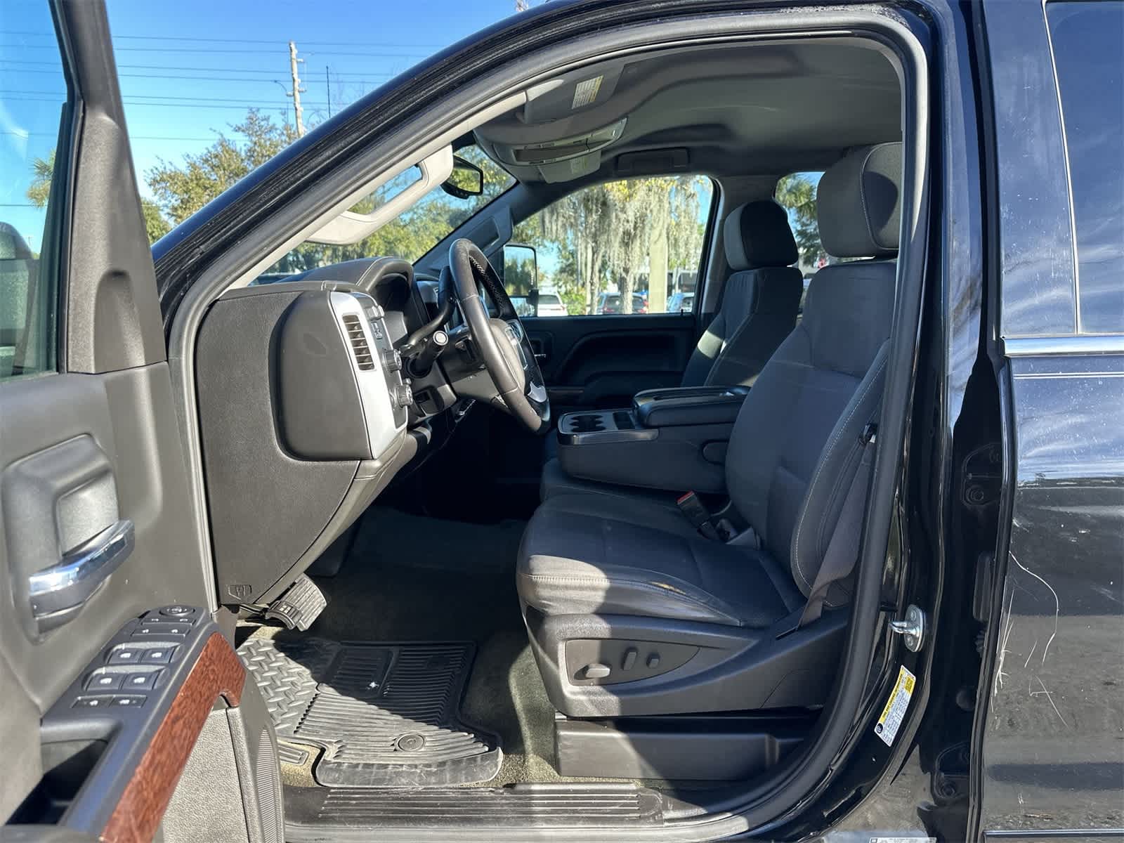 Thumbnail: 2015 GMC Sierra 2500 - 2