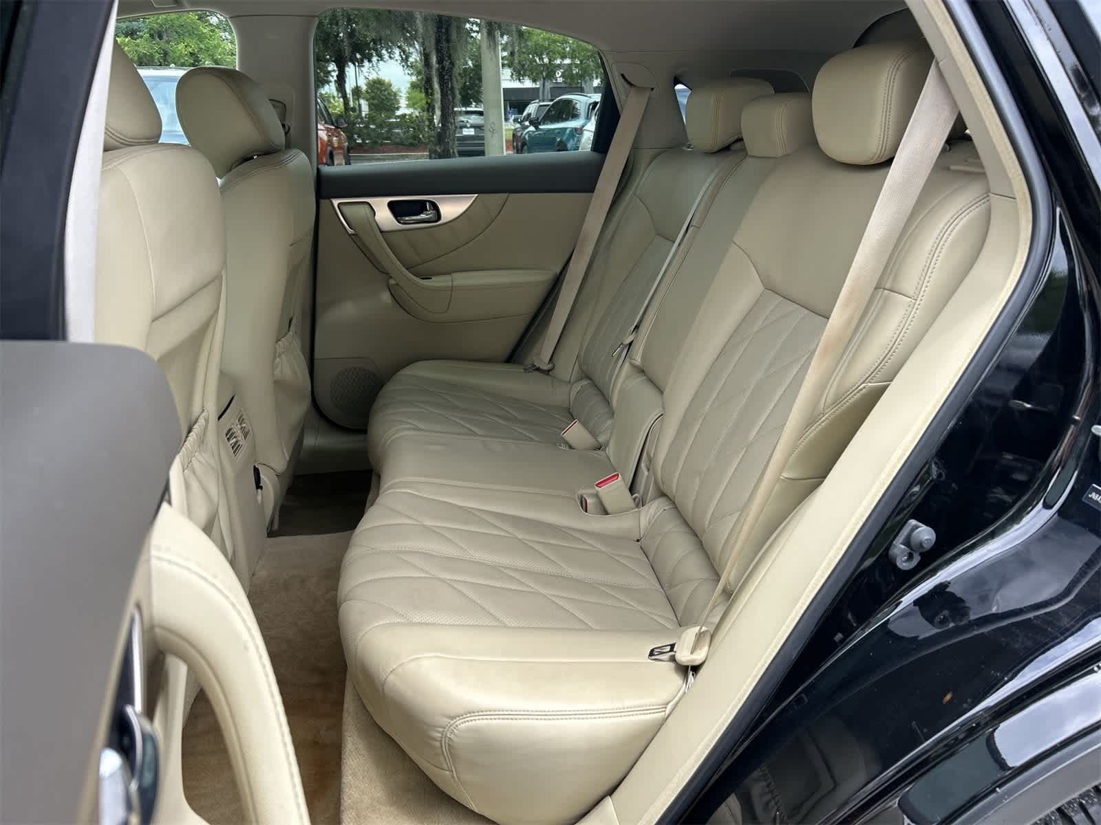 Thumbnail: 2010 INFINITI FX35 - 15