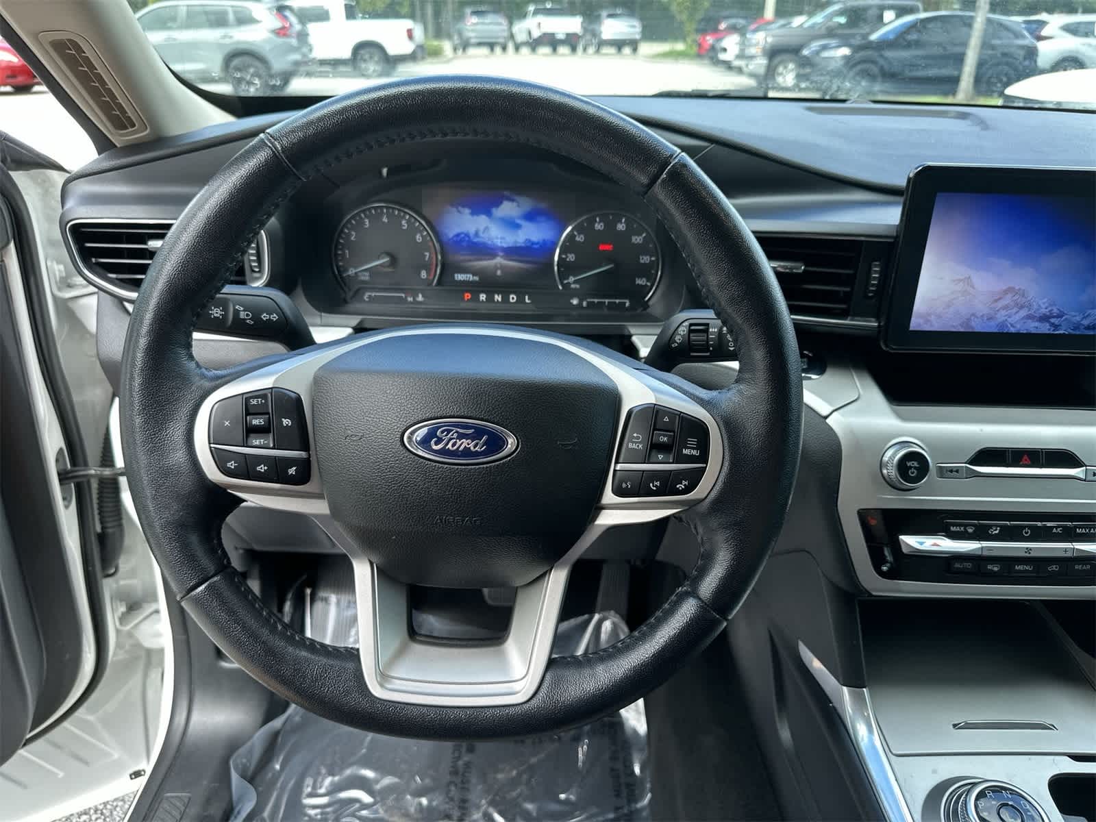 Thumbnail: 2022 Ford Explorer - 18