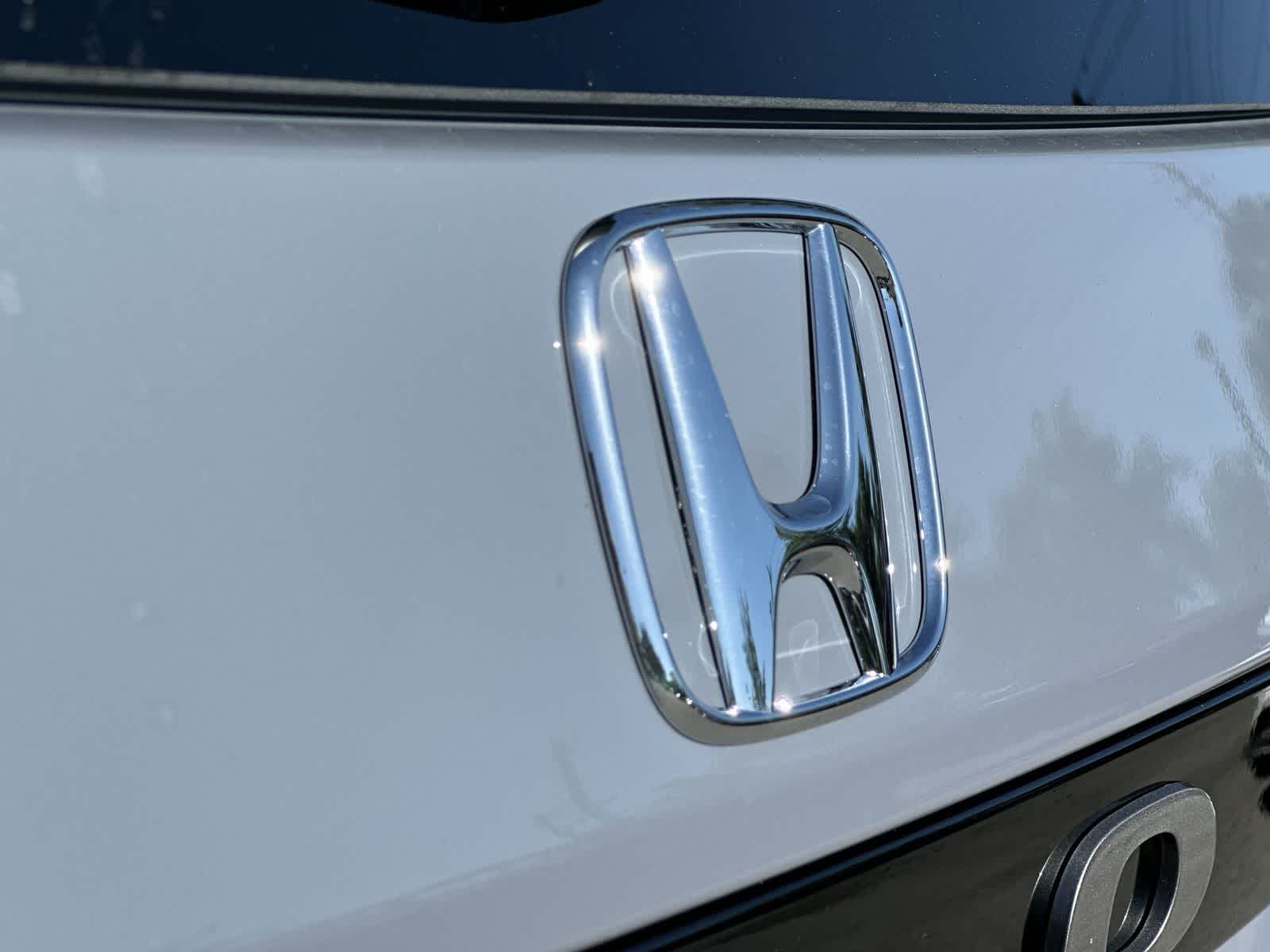 Thumbnail: 2026 Honda Pilot - 10