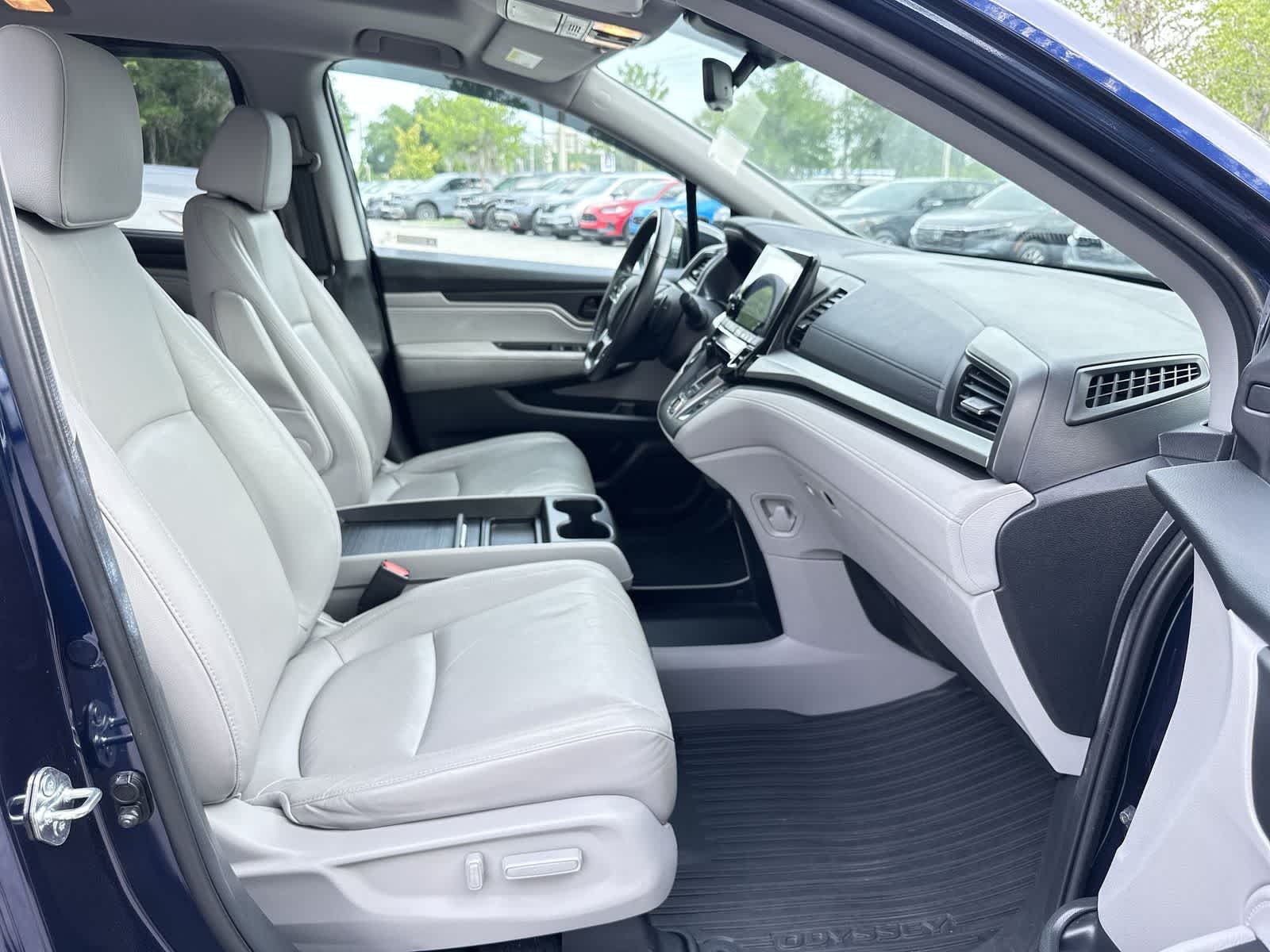 Thumbnail: 2019 Honda Odyssey - 17