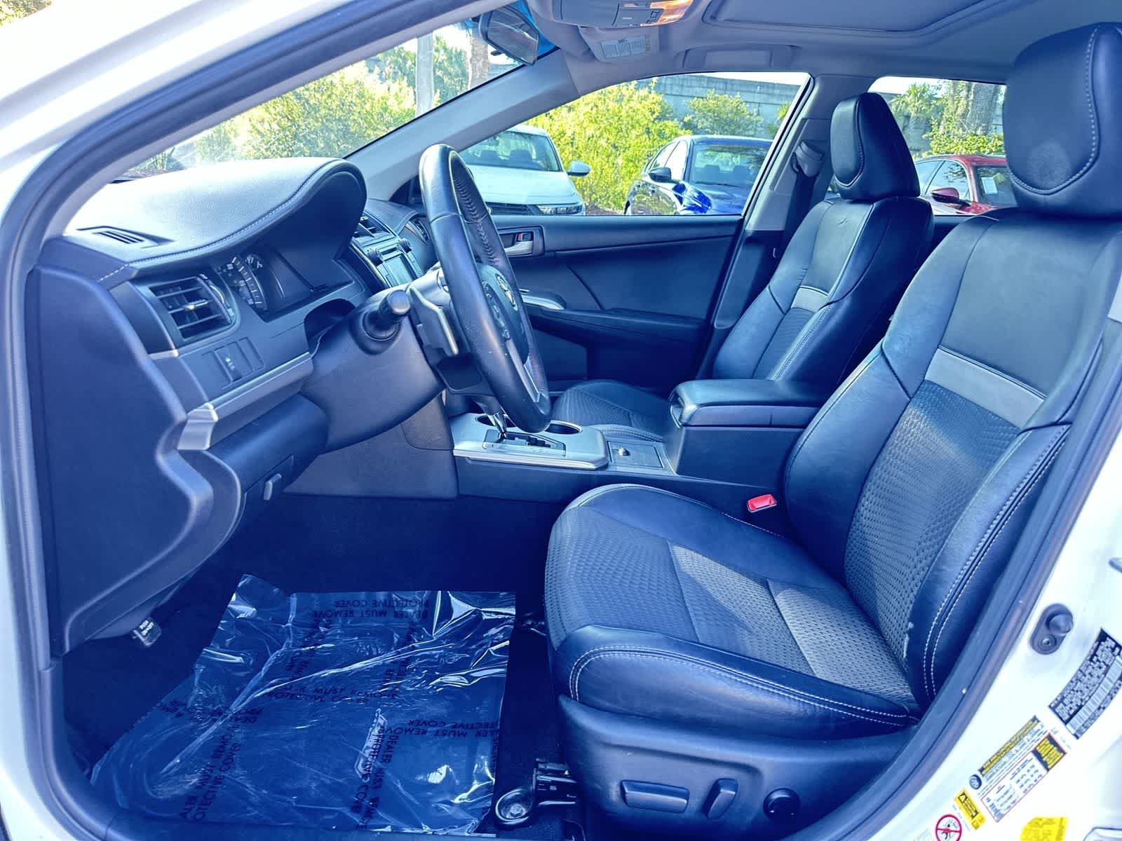 Thumbnail: 2013 Toyota Camry - 13