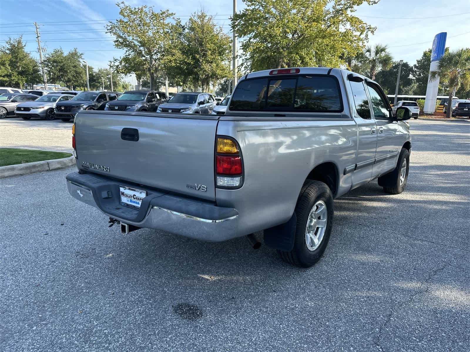 Thumbnail: 2001 Toyota Tundra - 6