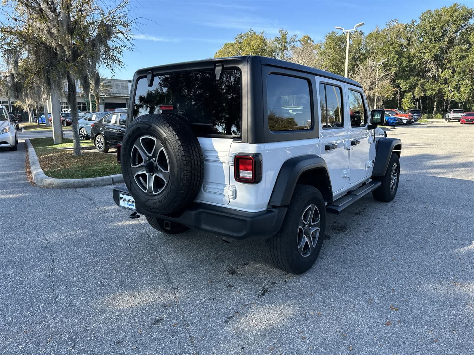 Thumbnail: 2022 Jeep Wrangler - 6