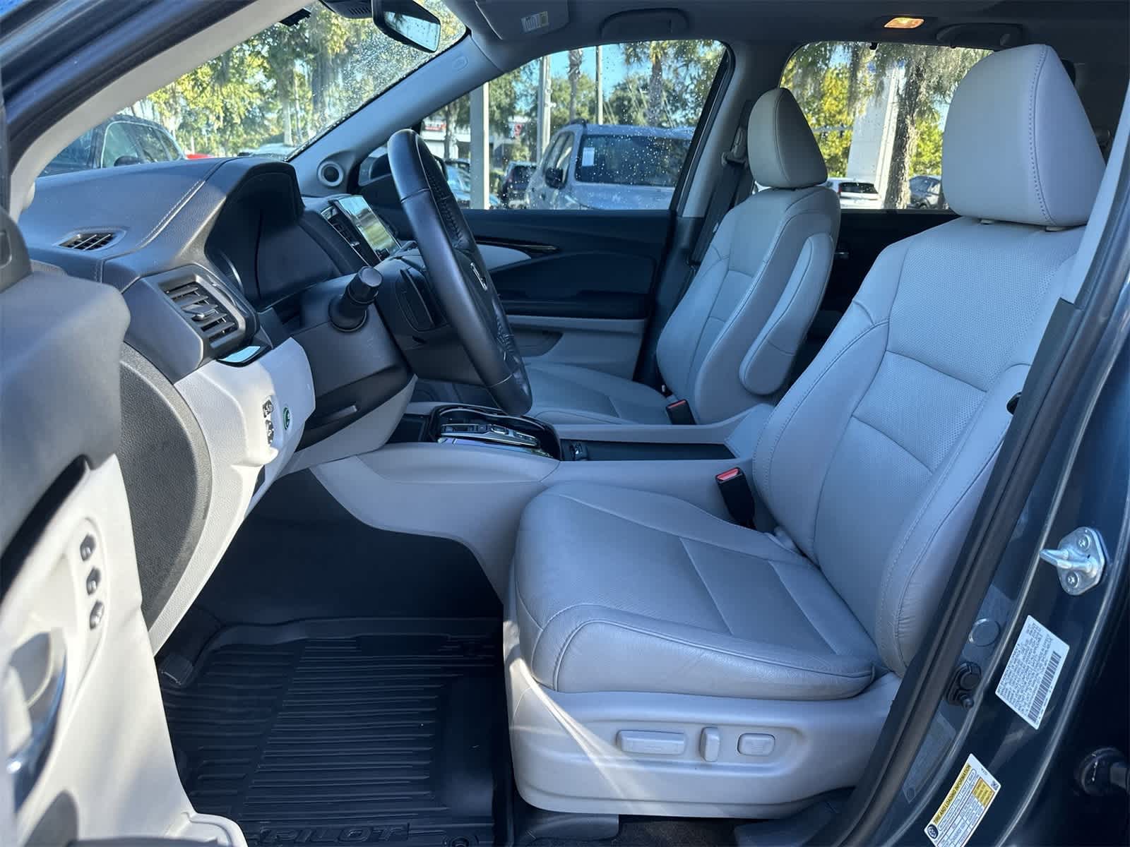 Thumbnail: 2022 Honda Pilot - 12