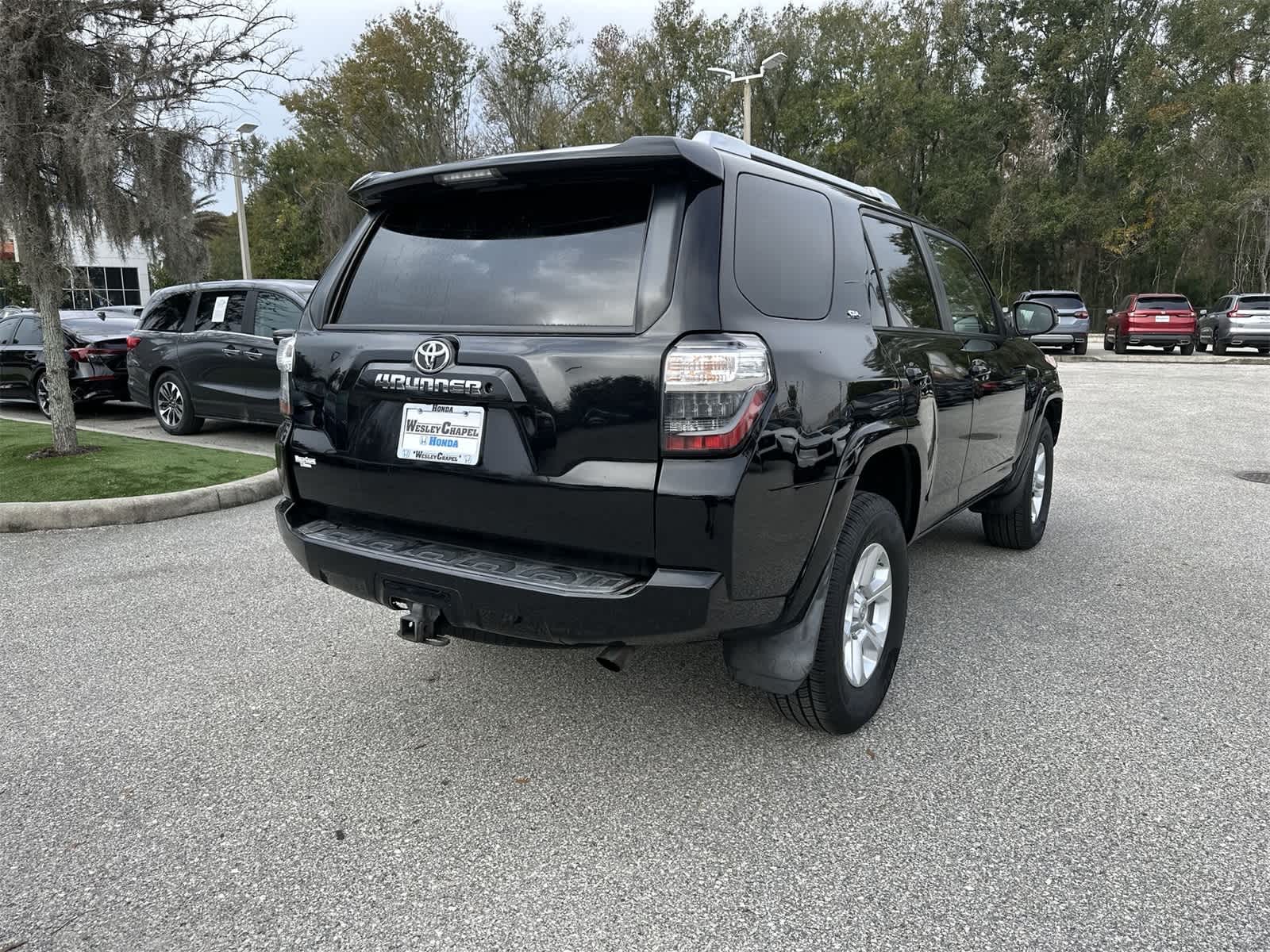 Thumbnail: 2015 Toyota 4Runner - 6