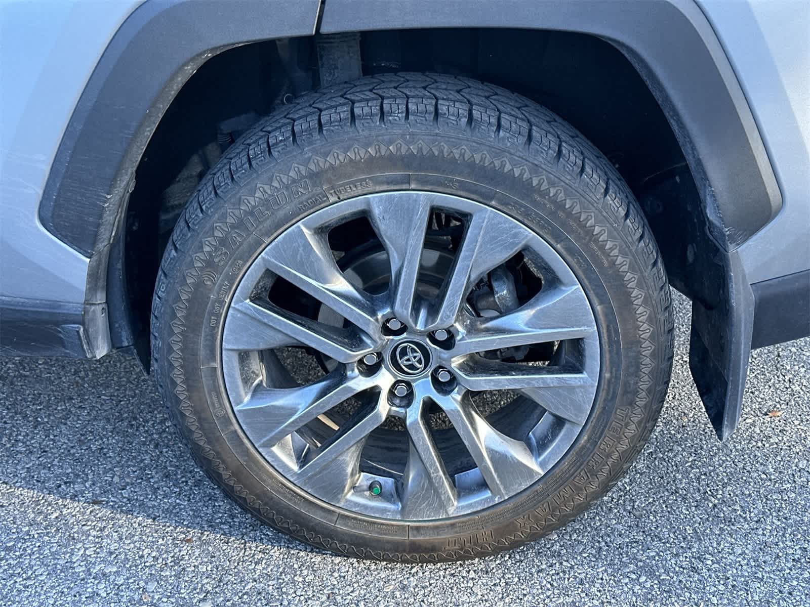 Thumbnail: 2020 Toyota RAV4 - 11