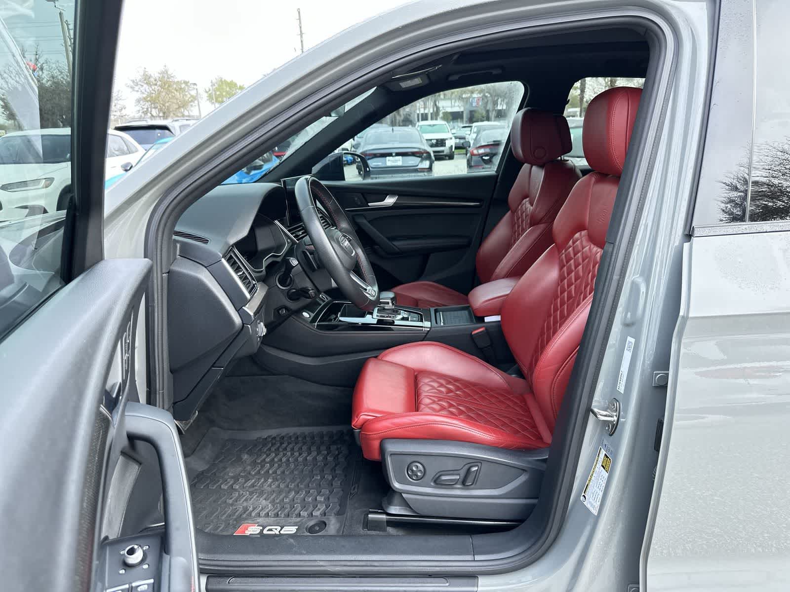 Thumbnail: 2021 Audi SQ5 - 2