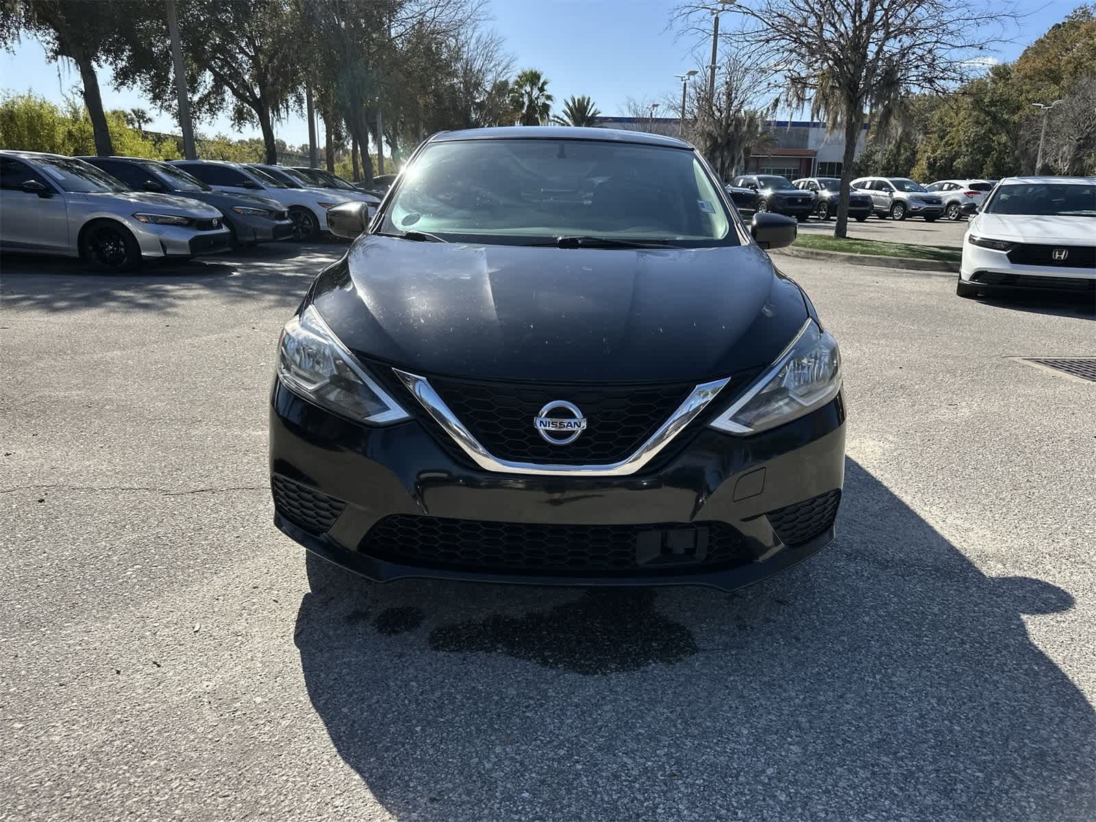 Thumbnail: 2018 Nissan Sentra - 9