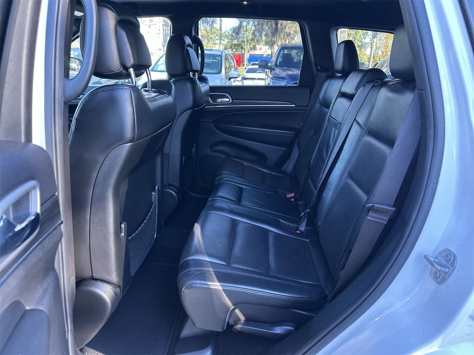 Thumbnail: 2020 Jeep Grand Cherokee - 15