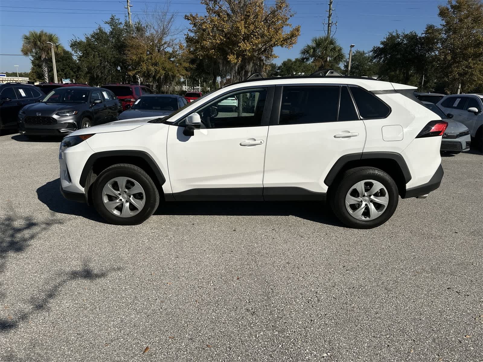 Thumbnail: 2020 Toyota RAV4 - 3