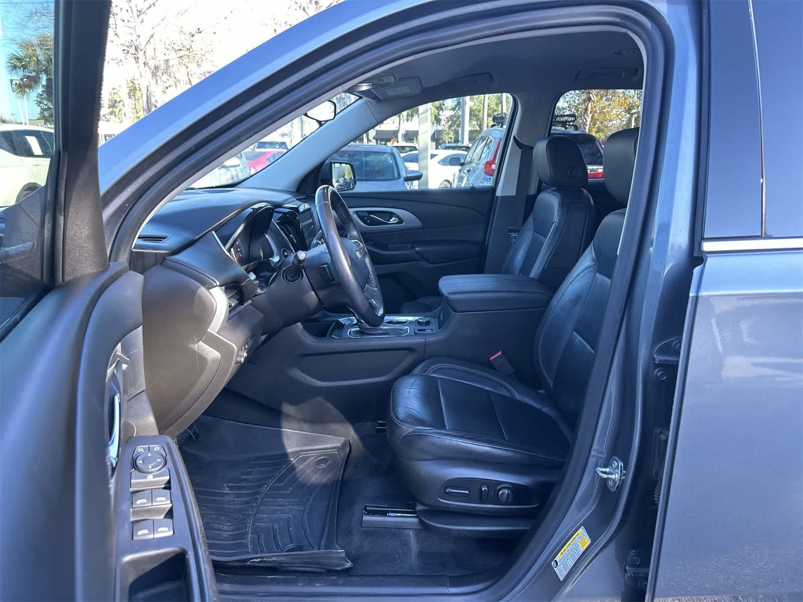 Thumbnail: 2020 Chevrolet Traverse - 2