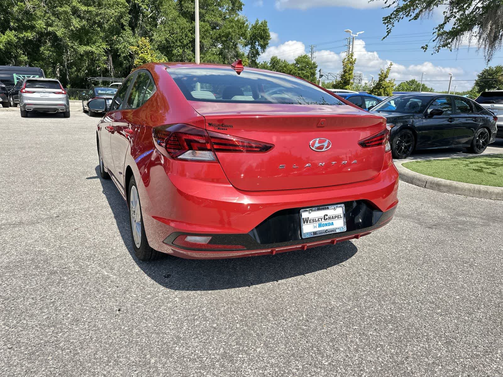 Thumbnail: 2019 Hyundai Elantra - 3