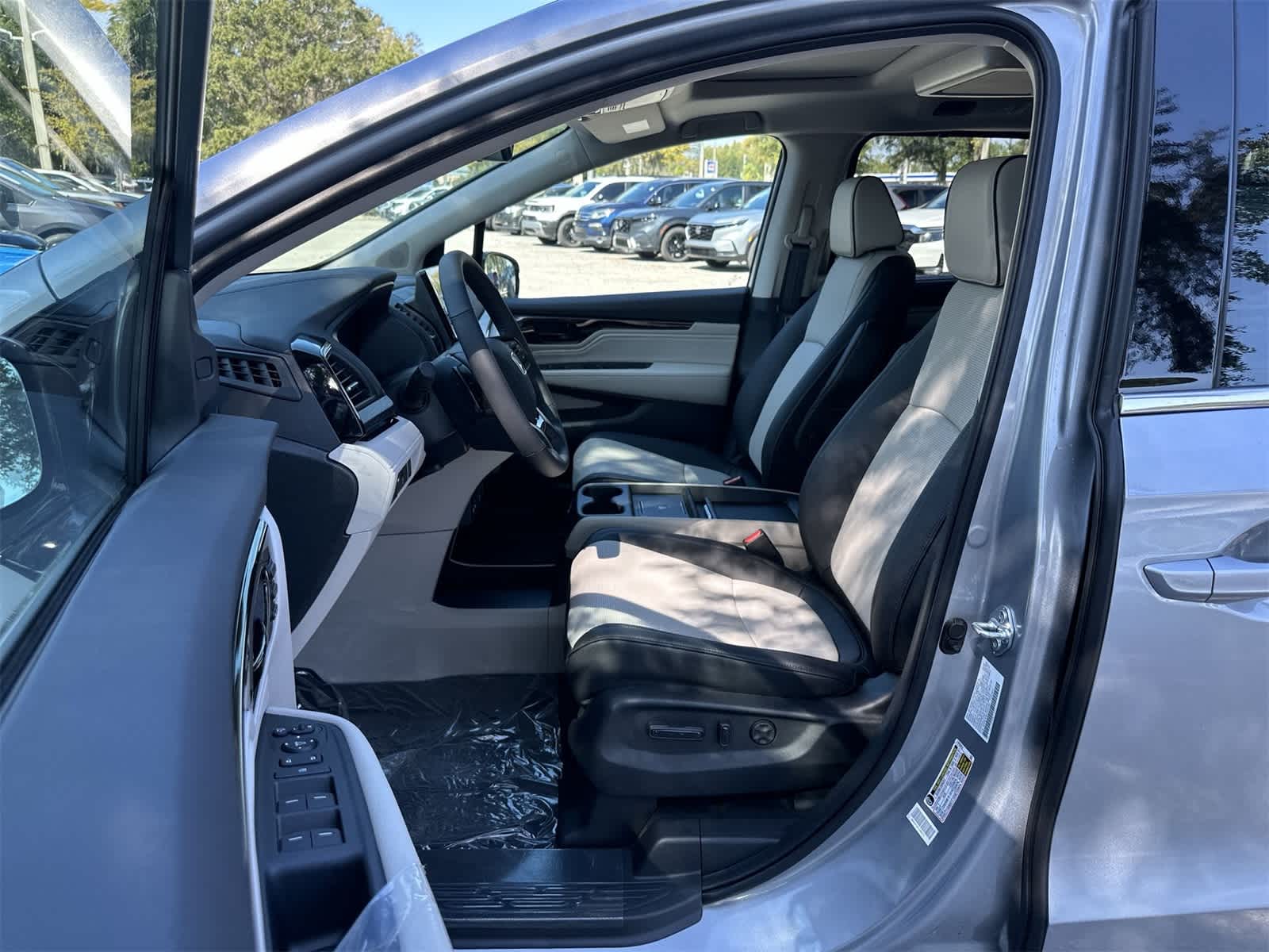 Thumbnail: 2026 Honda Odyssey - 2
